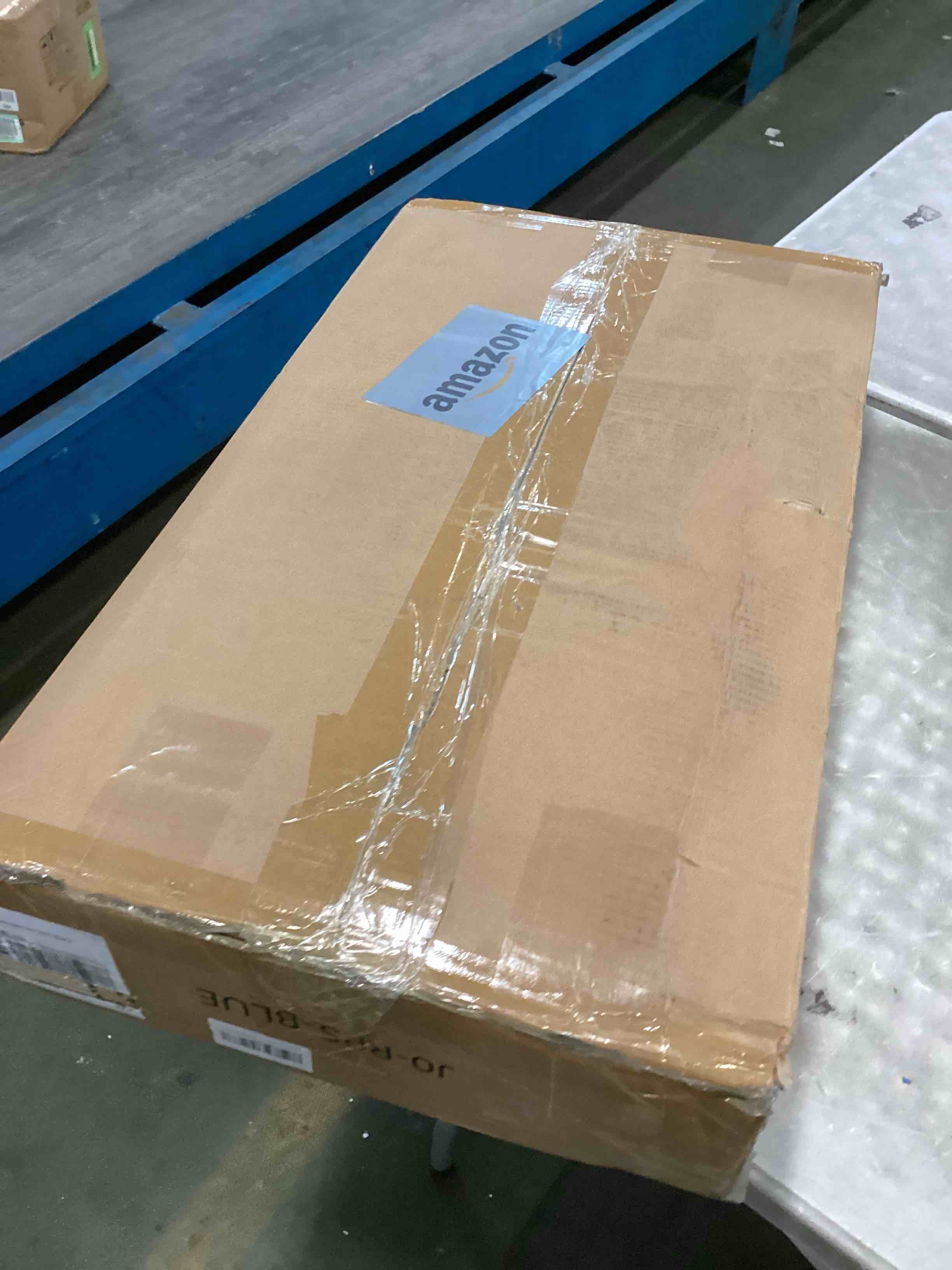 https://s3.amazonaws.com/lotting-images-prod/bidfta/RED6038264_1715086567474.jpeg