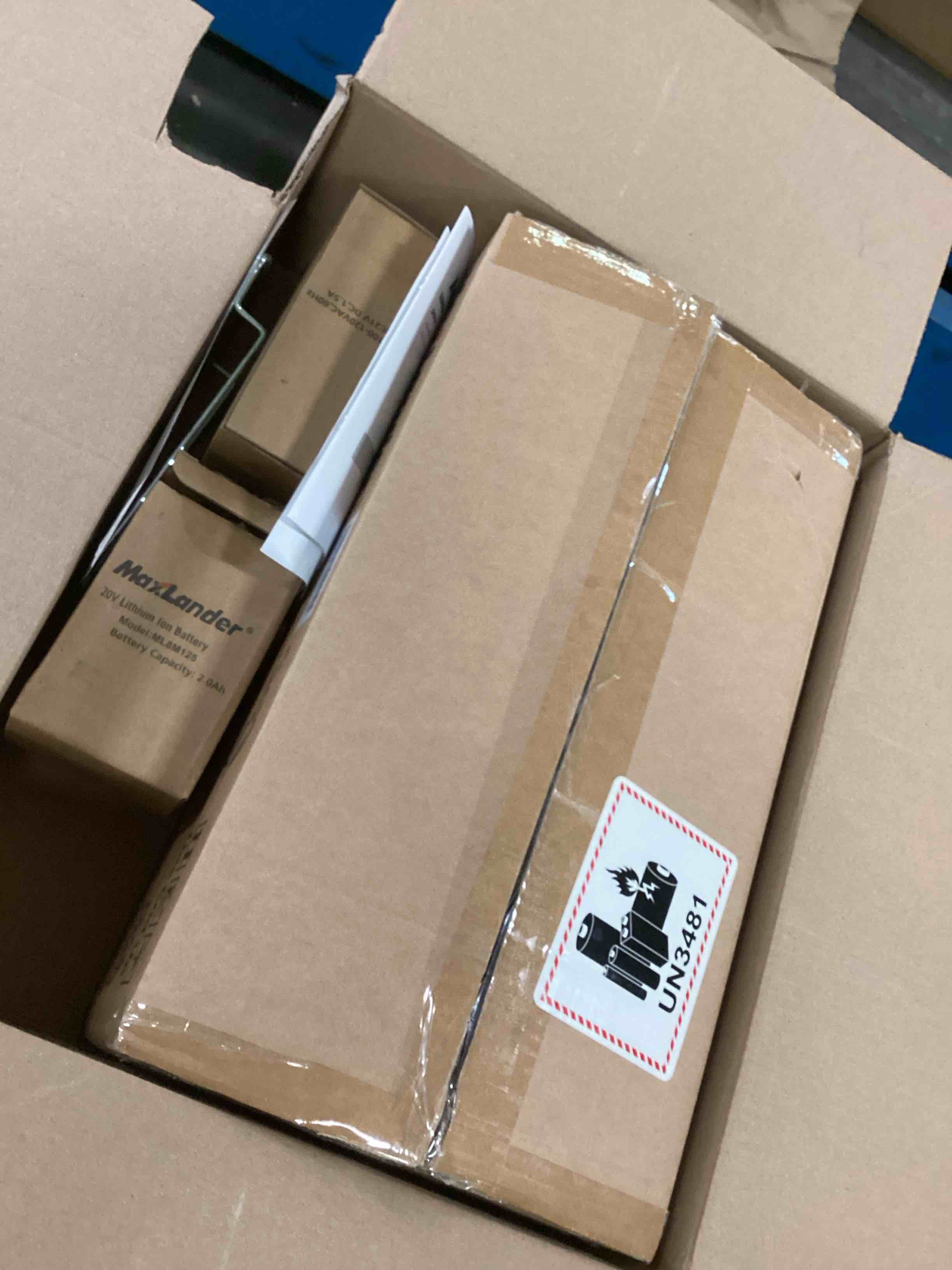 https://s3.amazonaws.com/lotting-images-prod/bidfta/RED6039029_1715262440838.jpeg