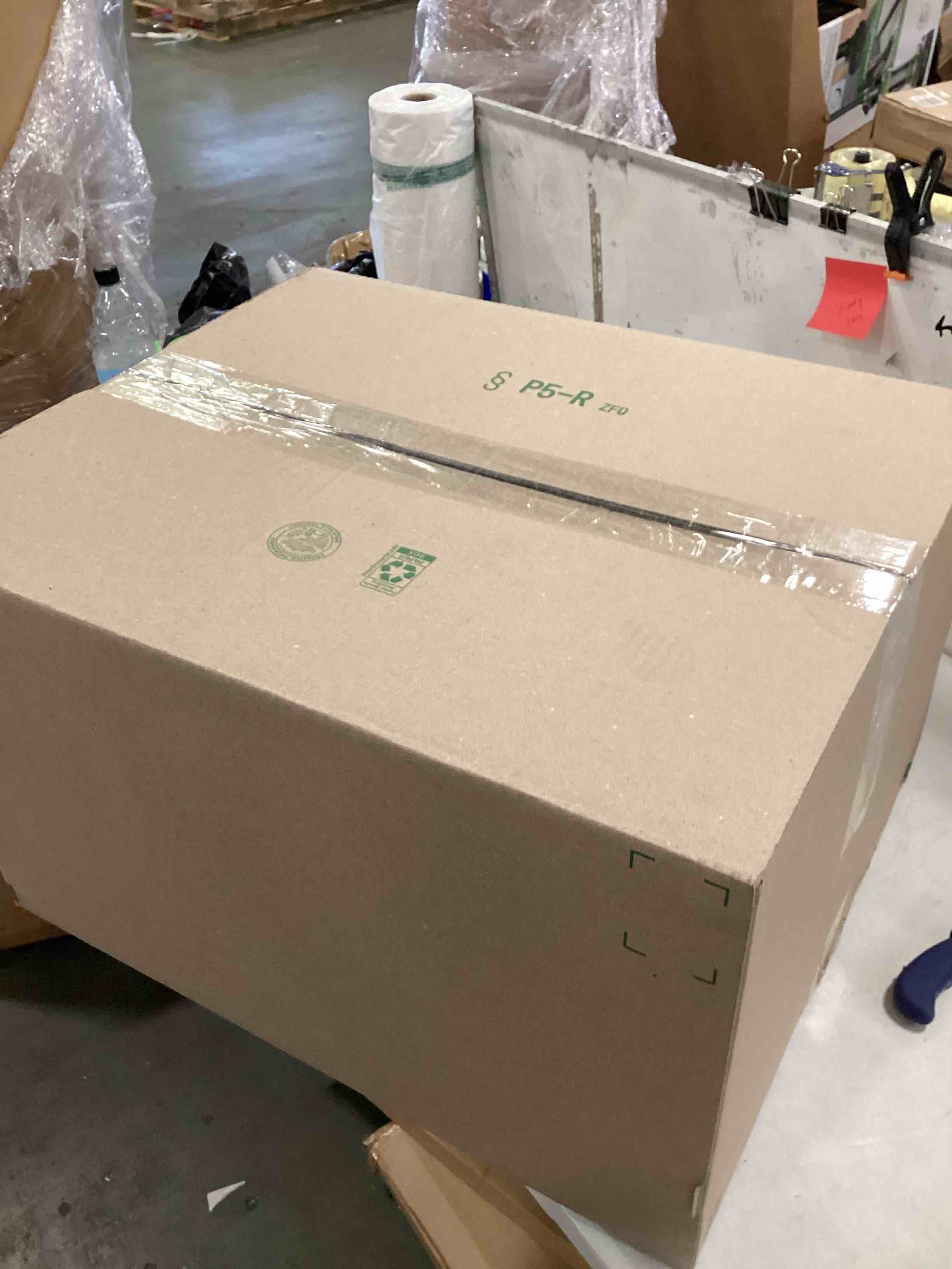 https://s3.amazonaws.com/lotting-images-prod/bidfta/RED6039224_1715347384371.jpeg