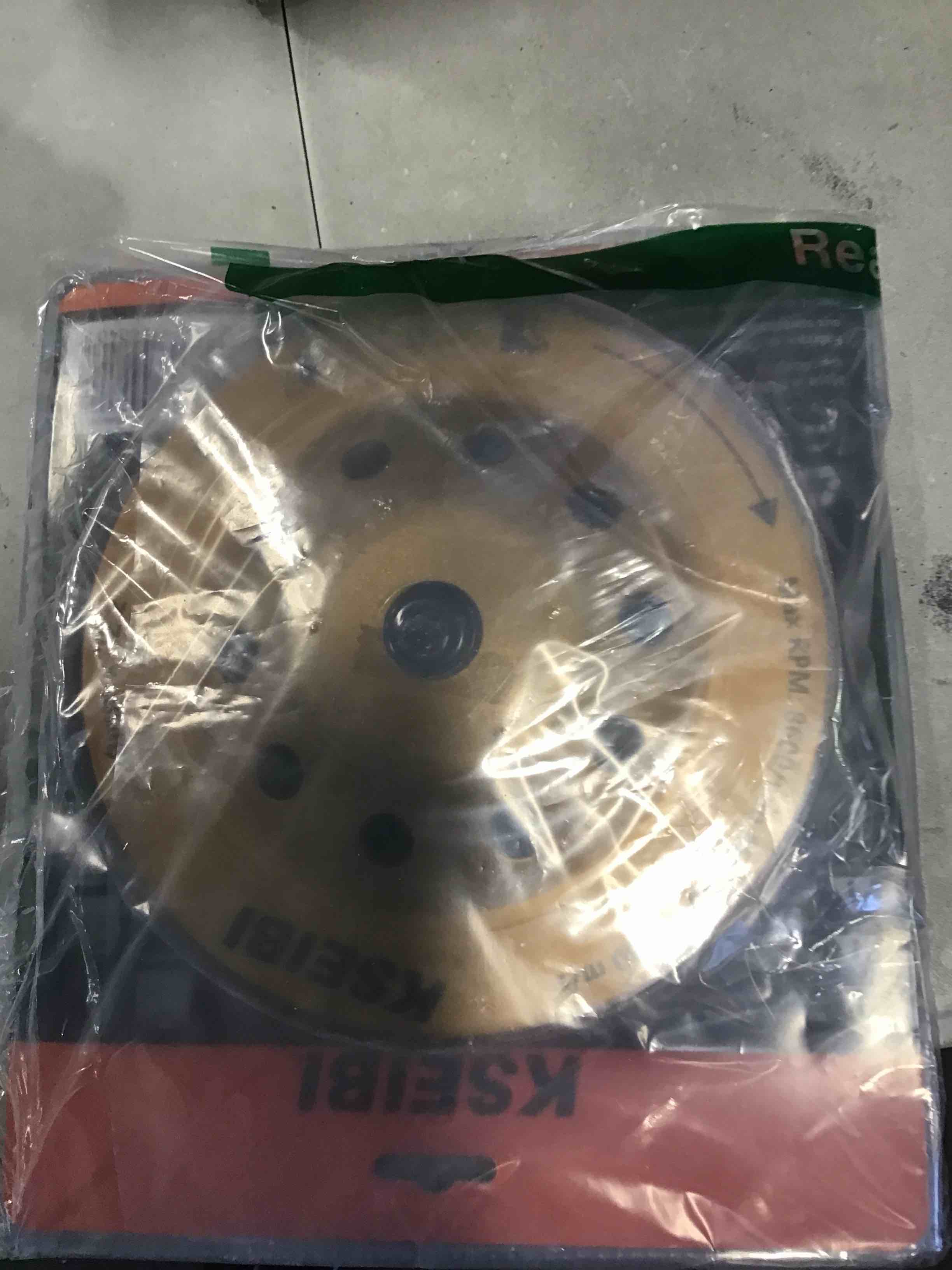 https://s3.amazonaws.com/lotting-images-prod/bidfta/RED6039783_1714662514031.jpeg