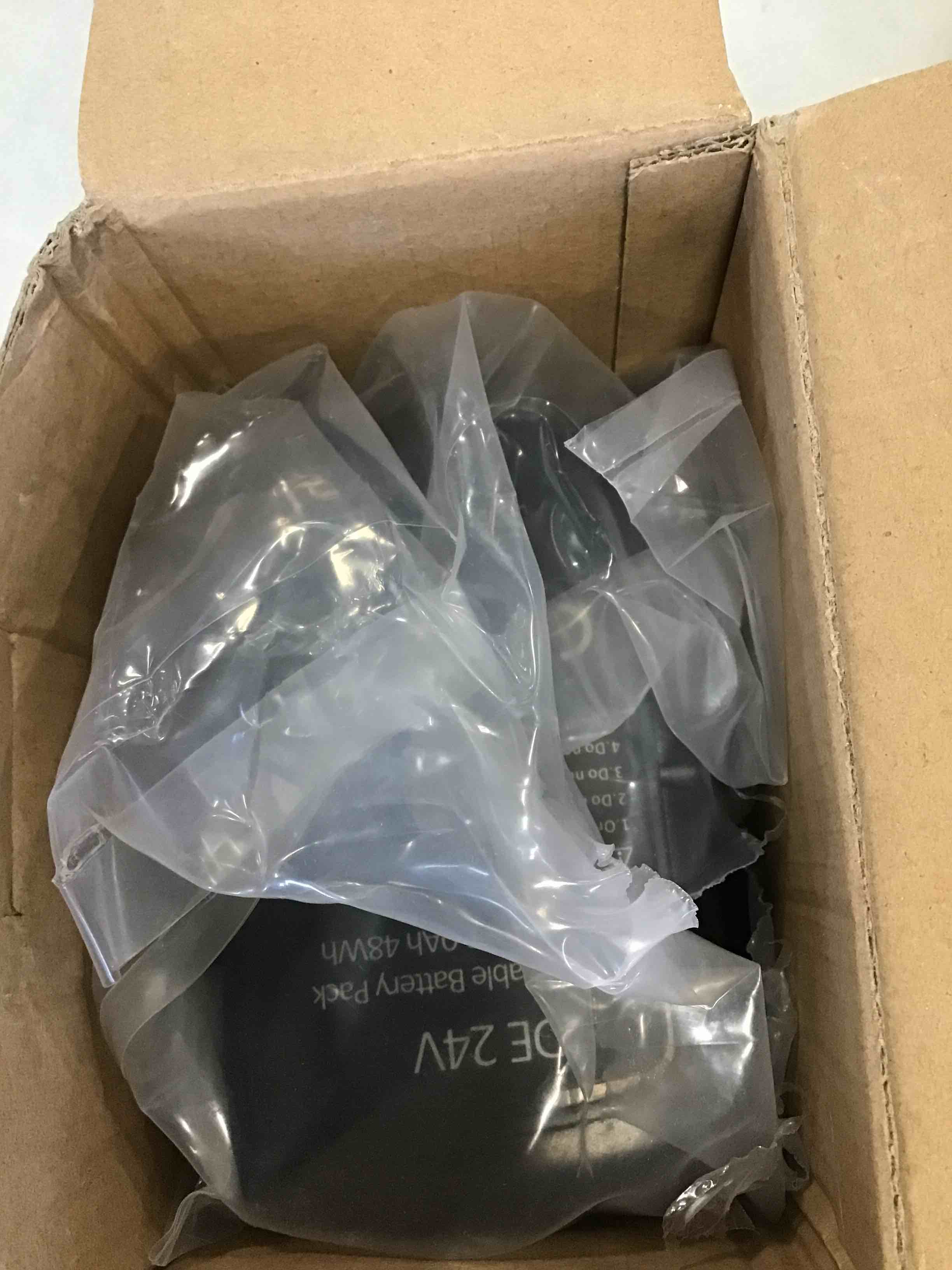 https://s3.amazonaws.com/lotting-images-prod/bidfta/RED6039785_1714662618090.jpeg