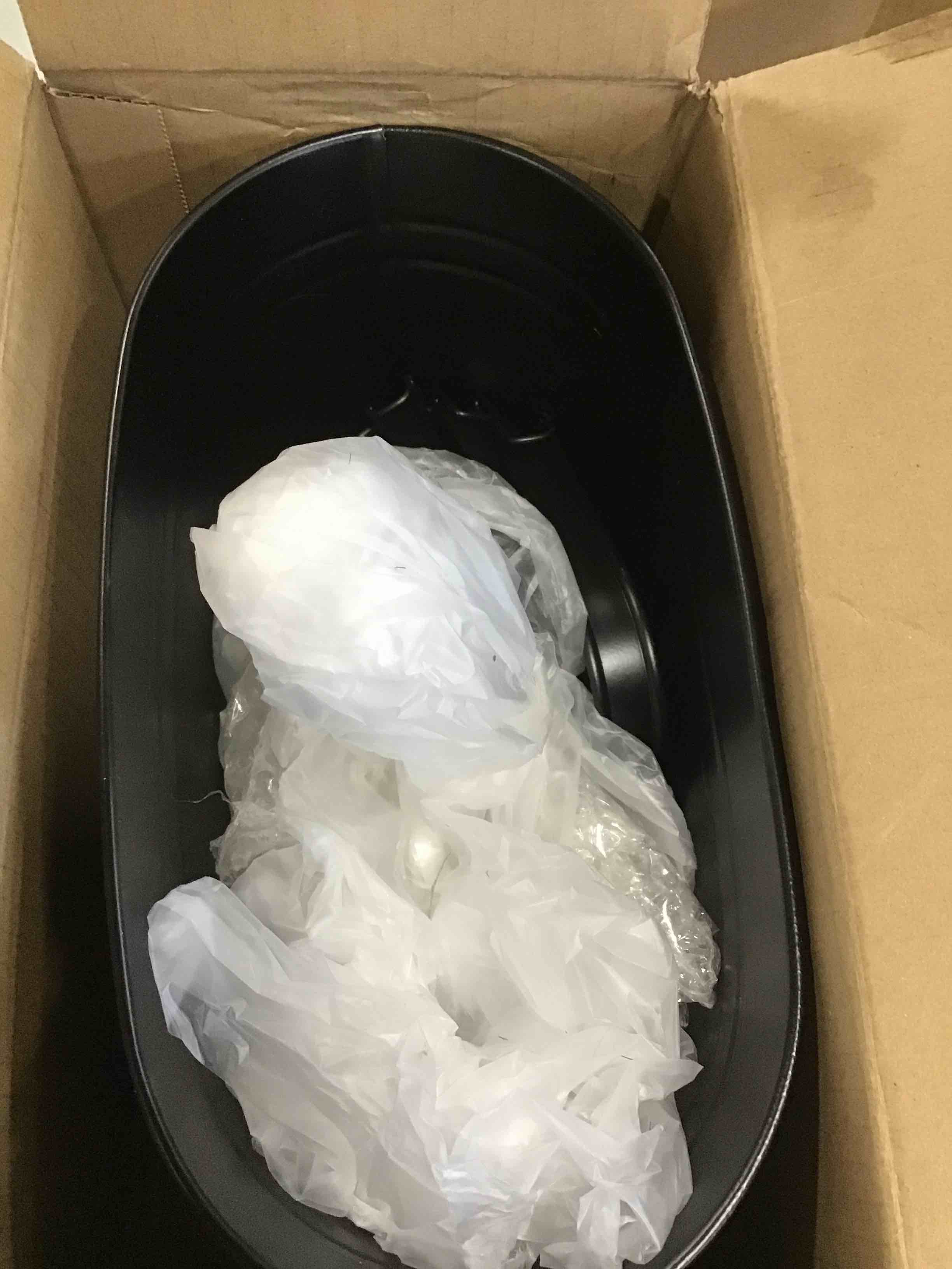 https://s3.amazonaws.com/lotting-images-prod/bidfta/RED6040256_1714755581327.jpeg