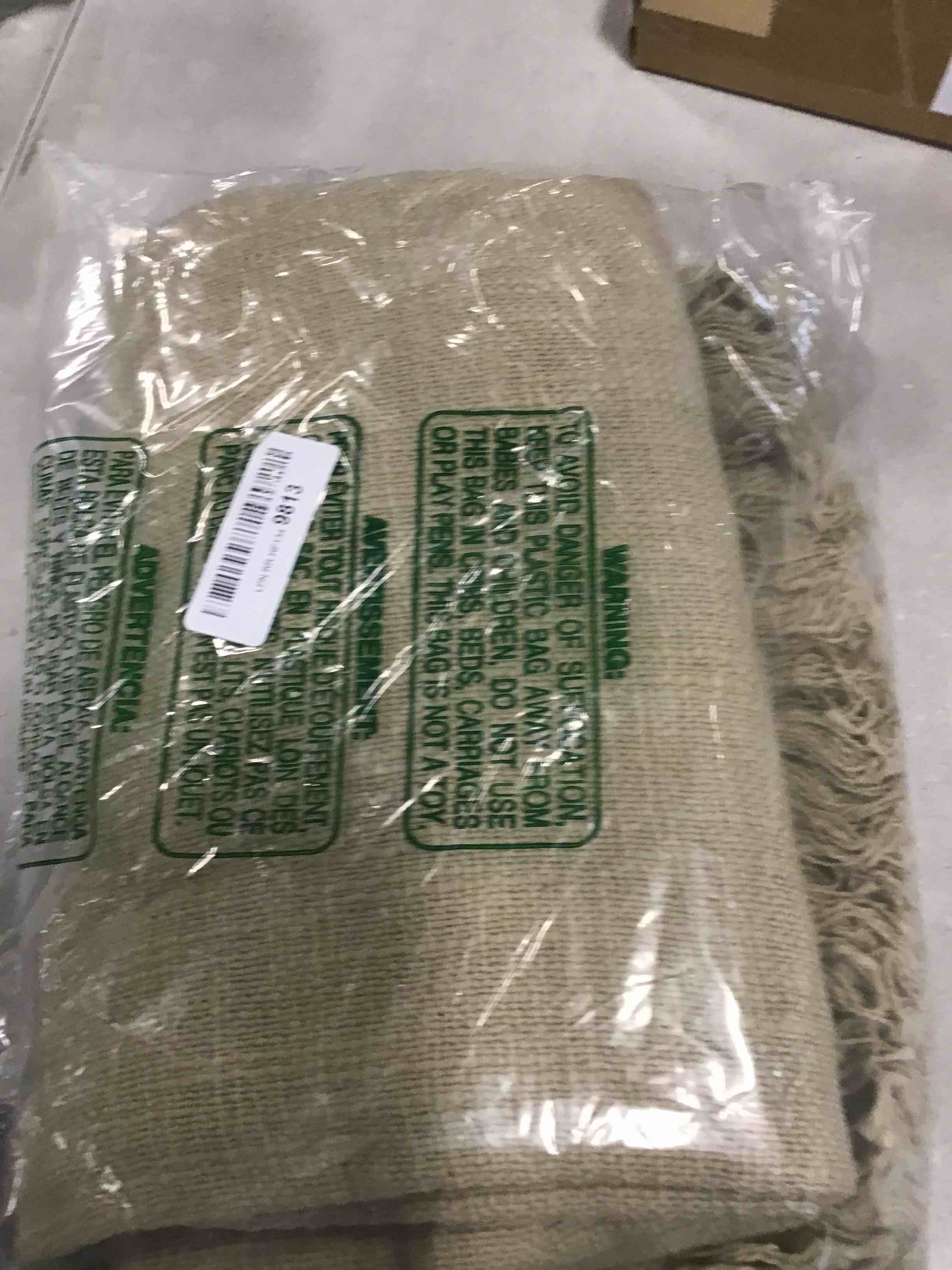 https://s3.amazonaws.com/lotting-images-prod/bidfta/RED6040366_1714763491567.jpeg