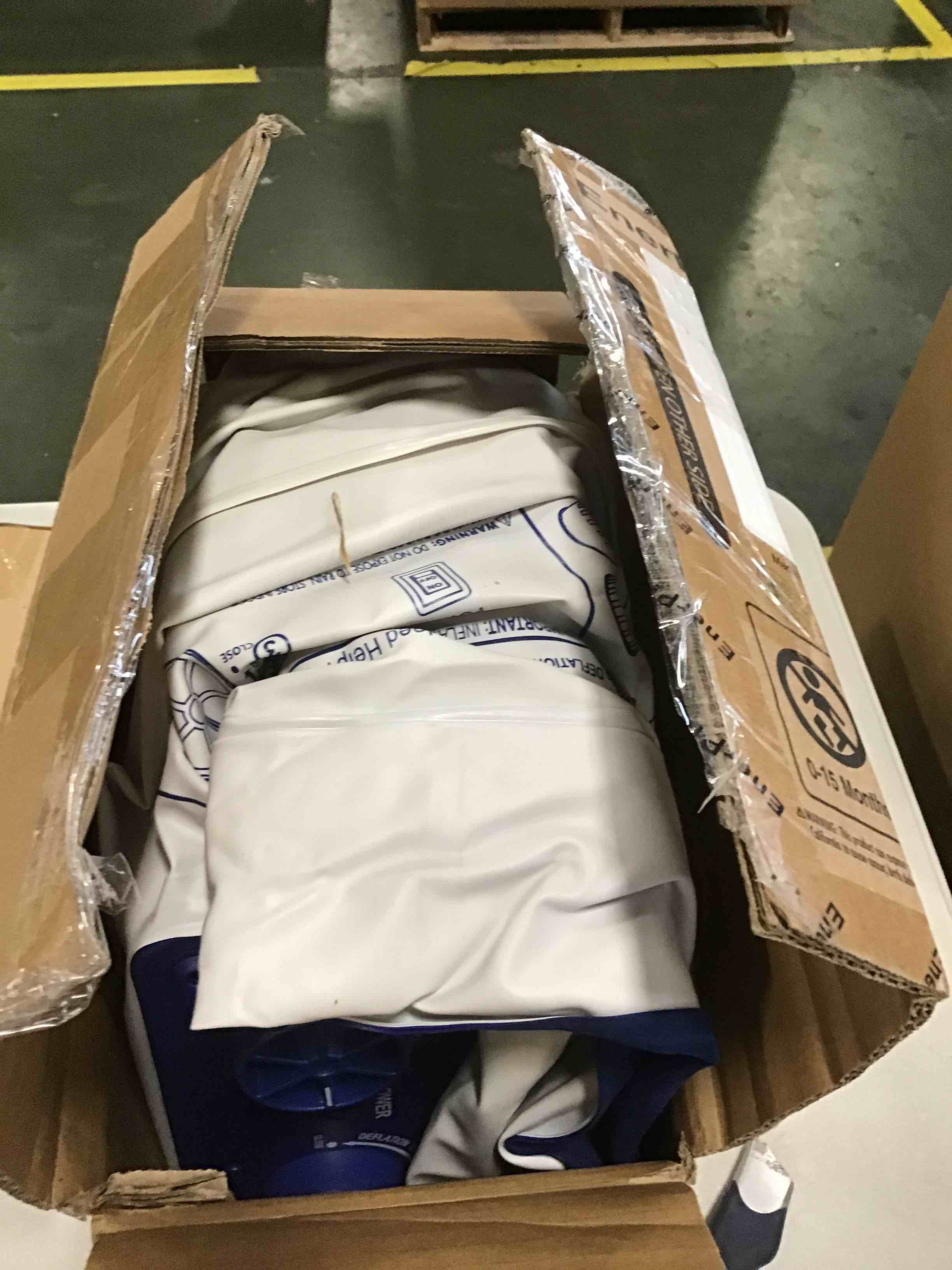 https://s3.amazonaws.com/lotting-images-prod/bidfta/RED6040385_1714765205653.jpeg