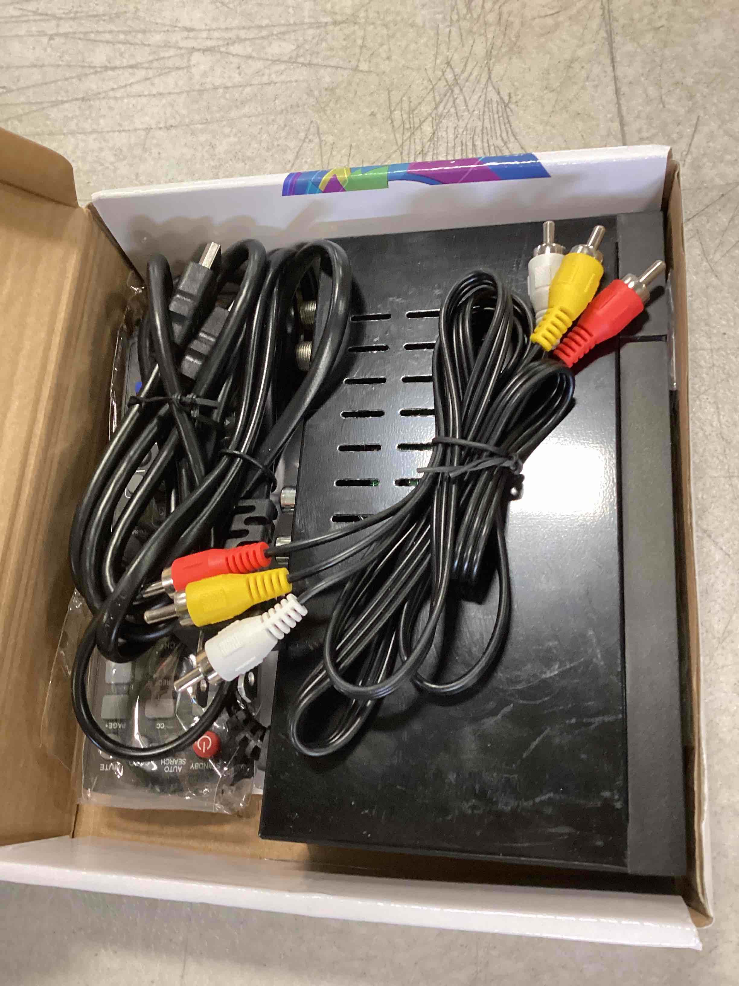 https://s3.amazonaws.com/lotting-images-prod/bidfta/RED6041050_1714418135095.jpeg