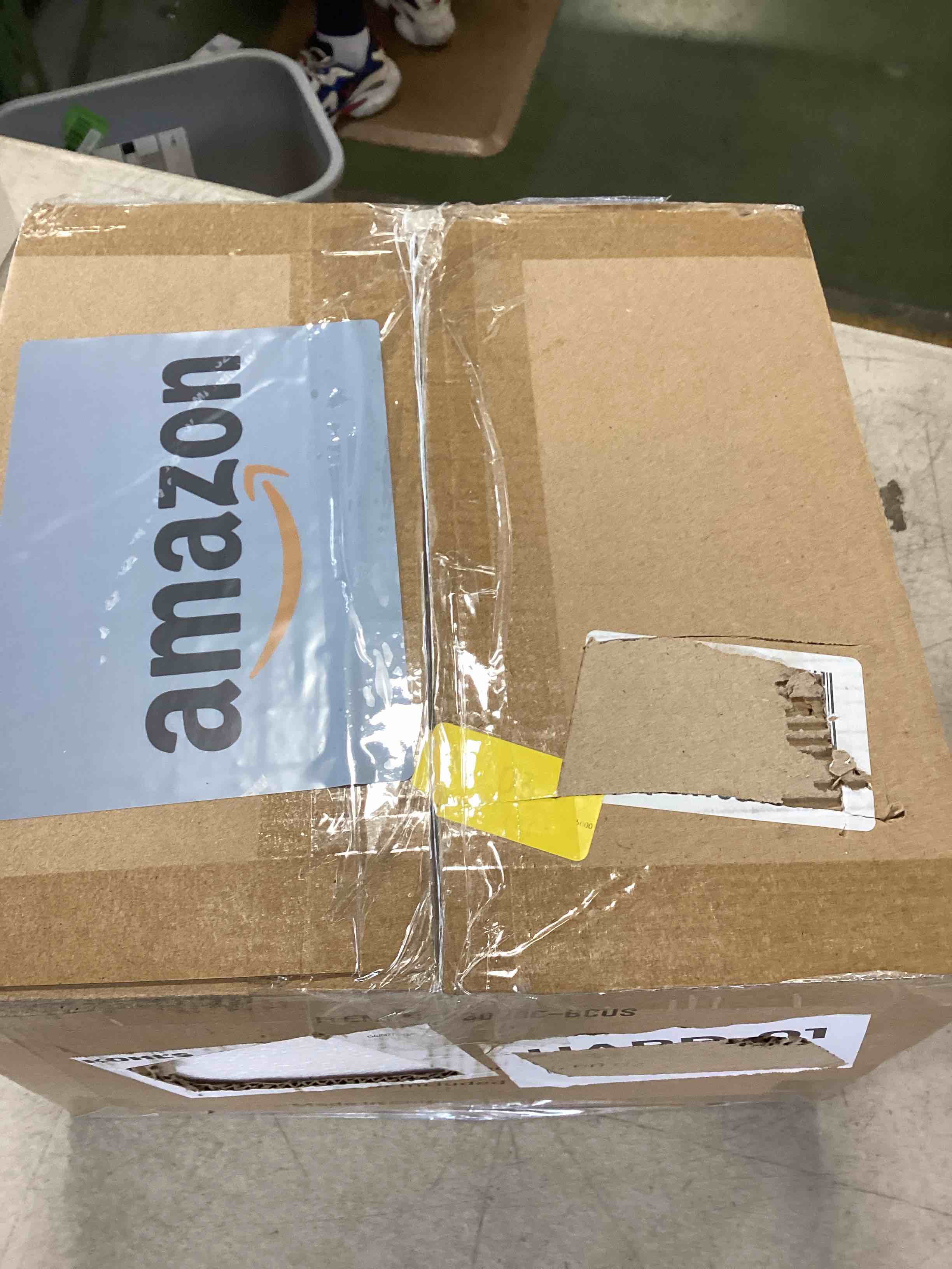 https://s3.amazonaws.com/lotting-images-prod/bidfta/RED6041716_1714583581129.jpeg