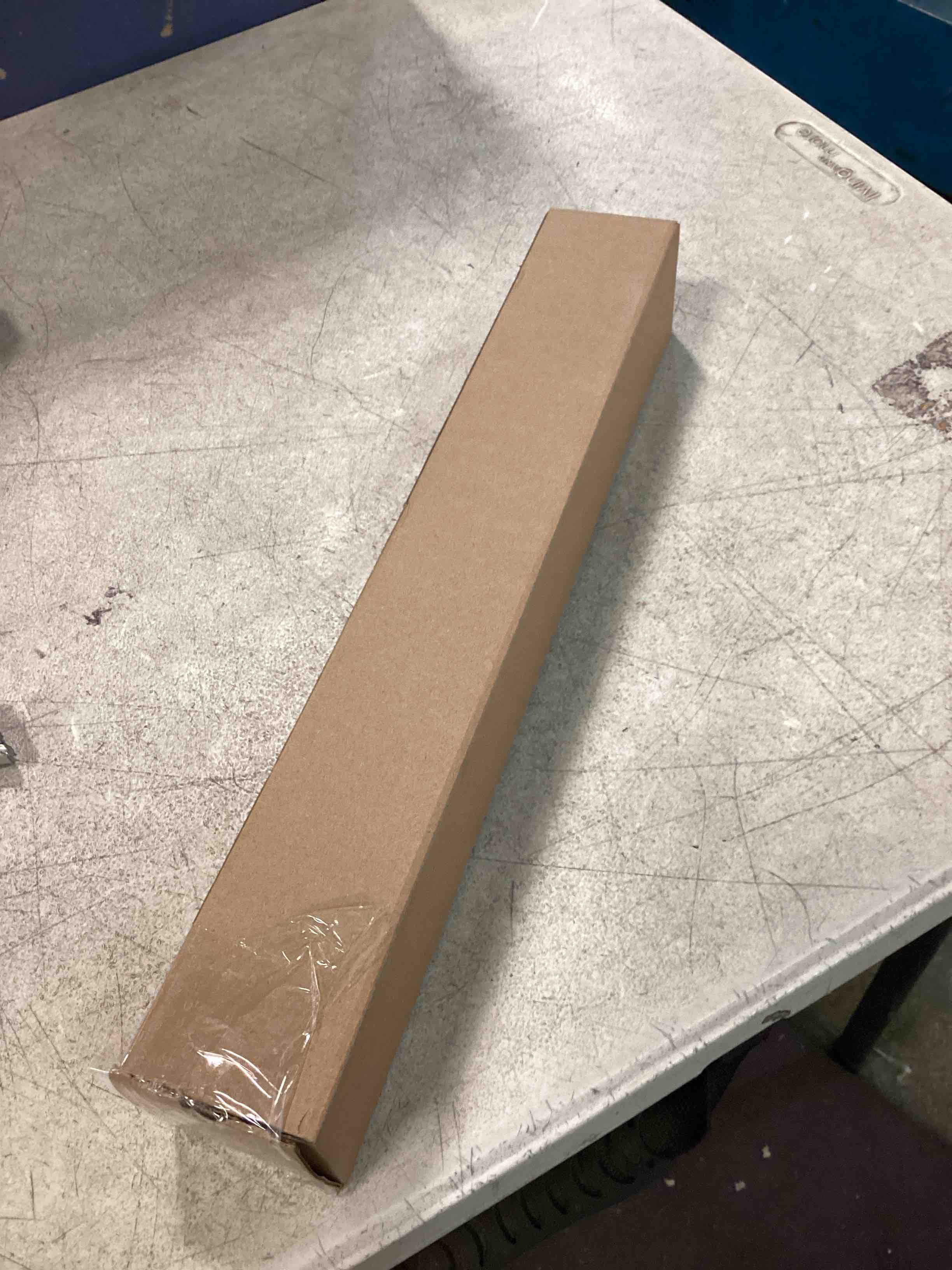 https://s3.amazonaws.com/lotting-images-prod/bidfta/RED6042957_1714753974754.jpeg