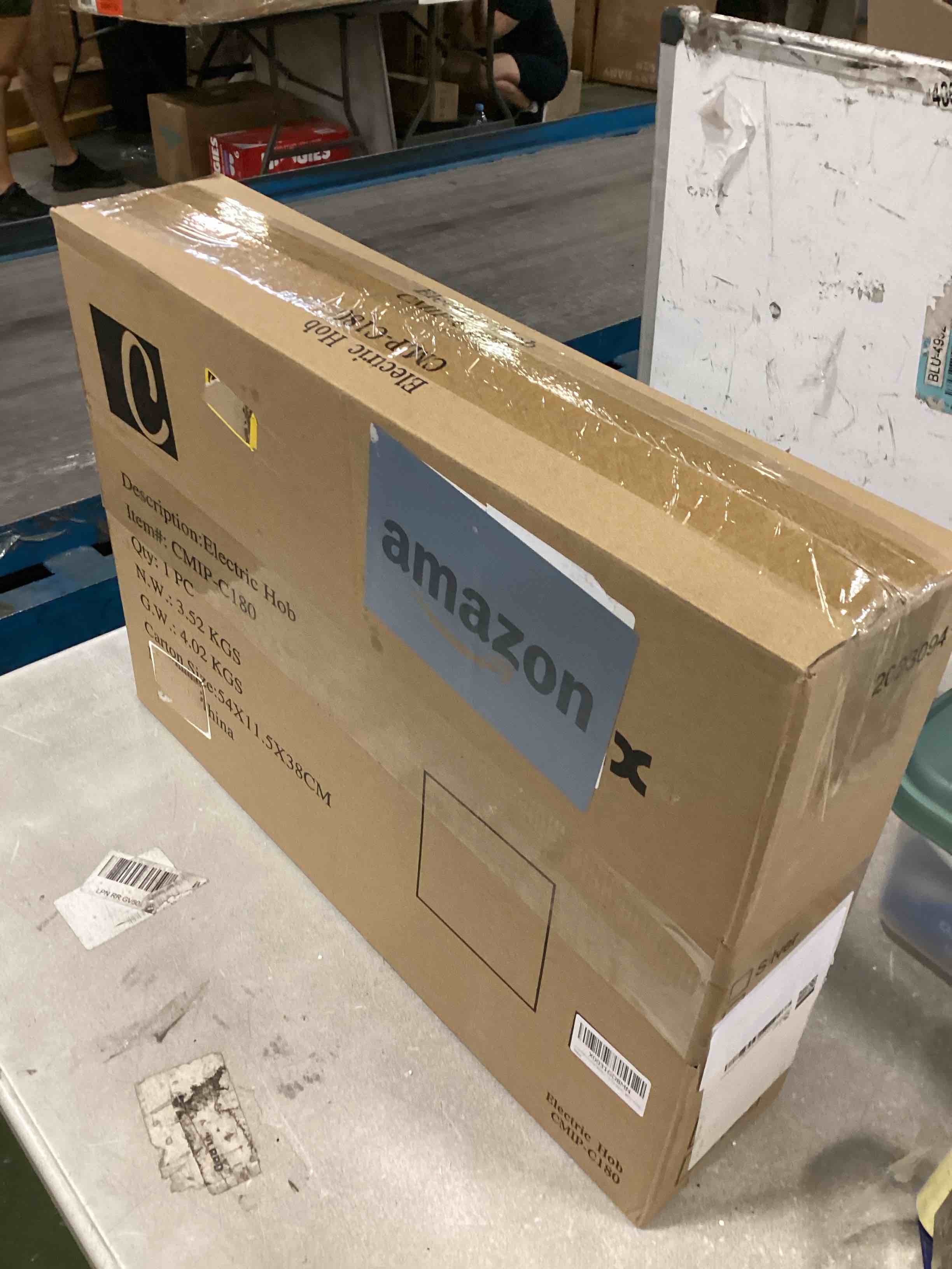 https://s3.amazonaws.com/lotting-images-prod/bidfta/RED6043196_1715007319971.jpeg
