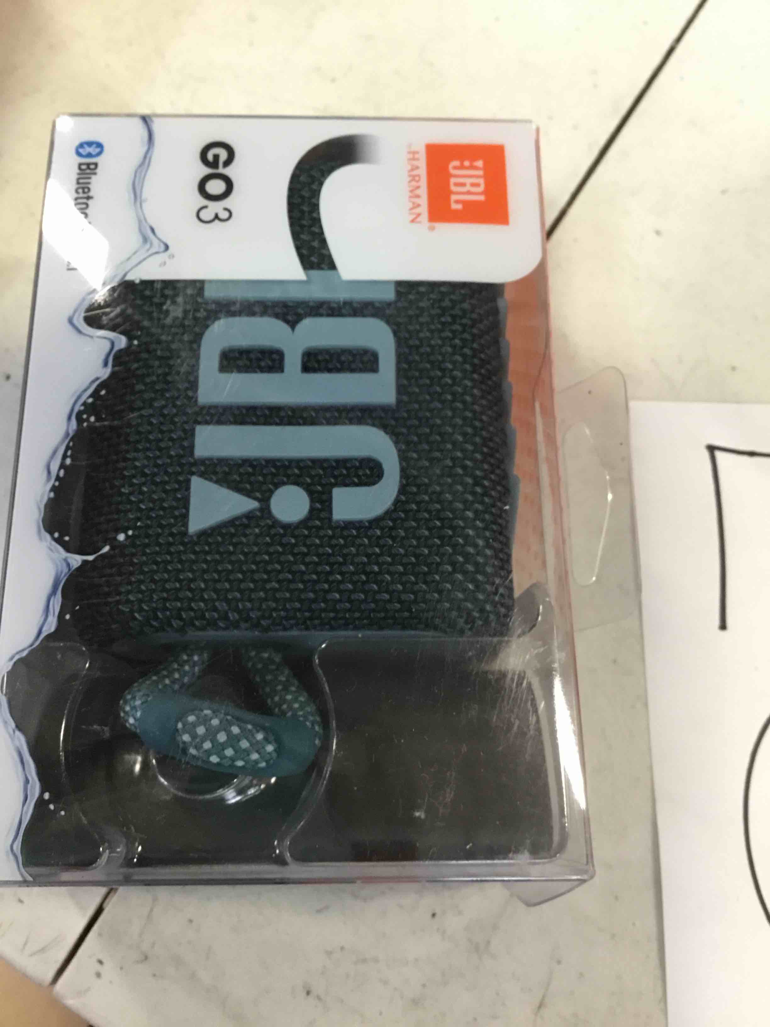 https://s3.amazonaws.com/lotting-images-prod/bidfta/RED6044503_1709834429636.jpeg