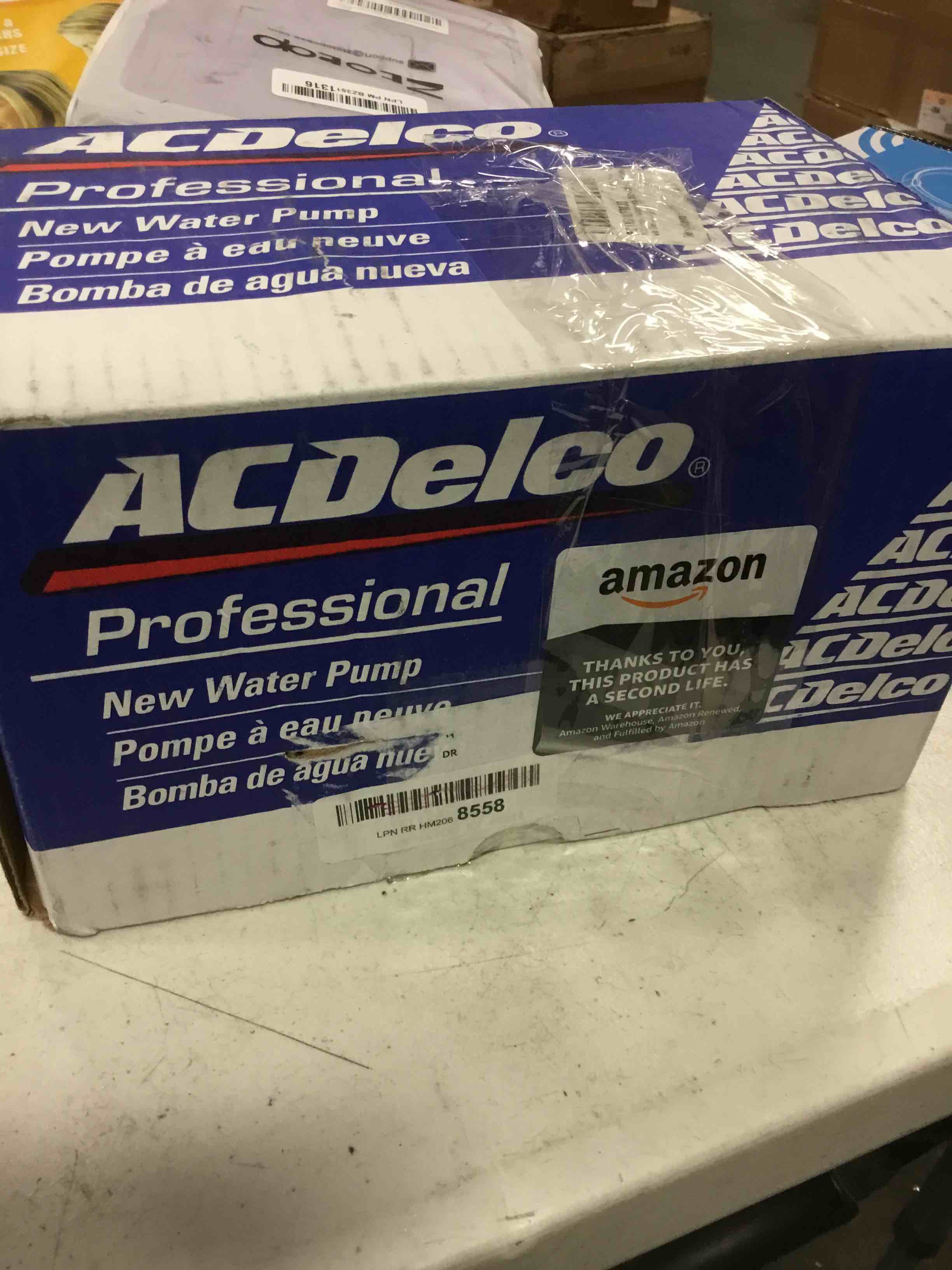 https://s3.amazonaws.com/lotting-images-prod/bidfta/RED6044544_1709899651234.jpeg
