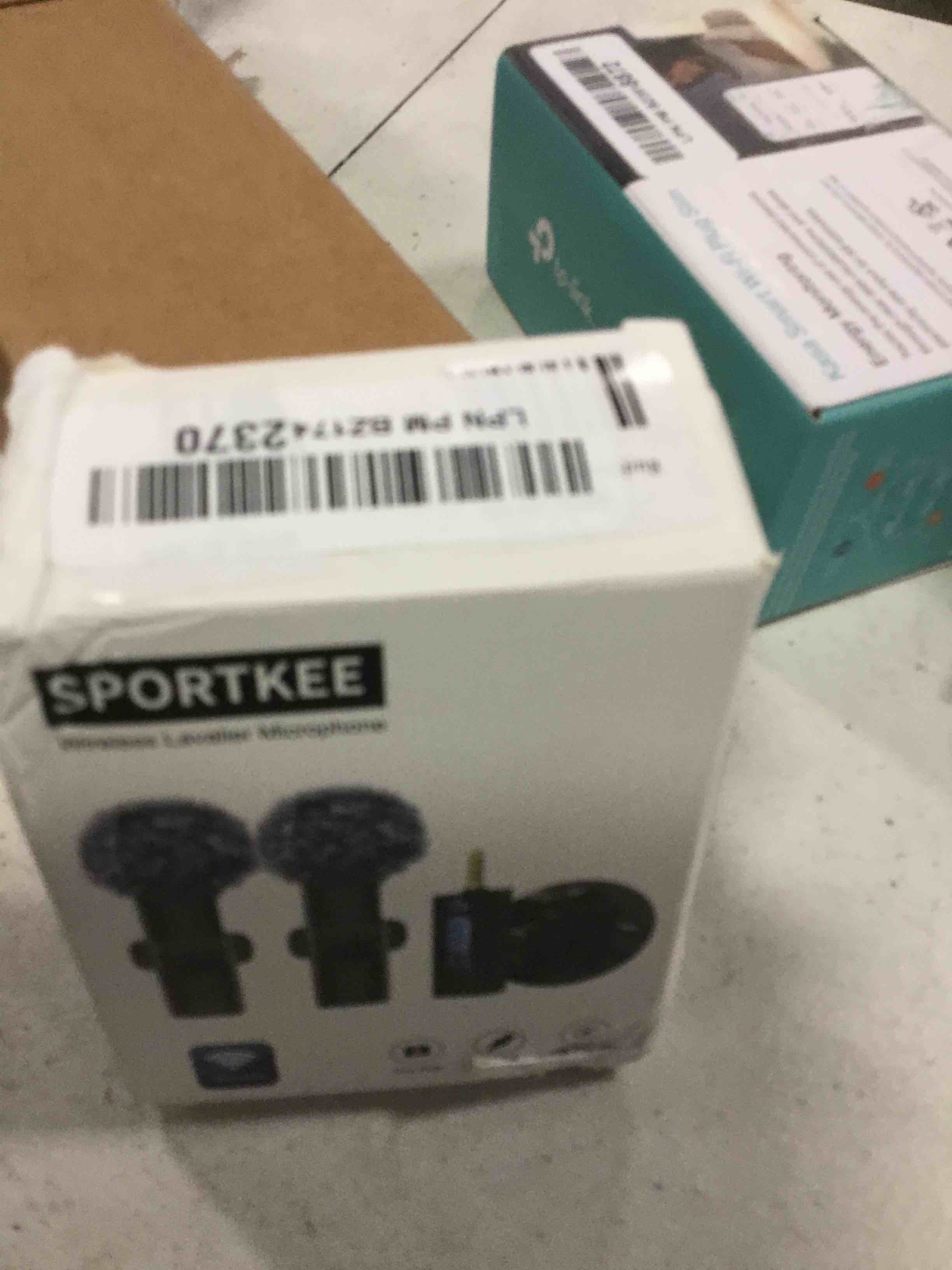 https://s3.amazonaws.com/lotting-images-prod/bidfta/RED6044568_1709901913634.jpeg