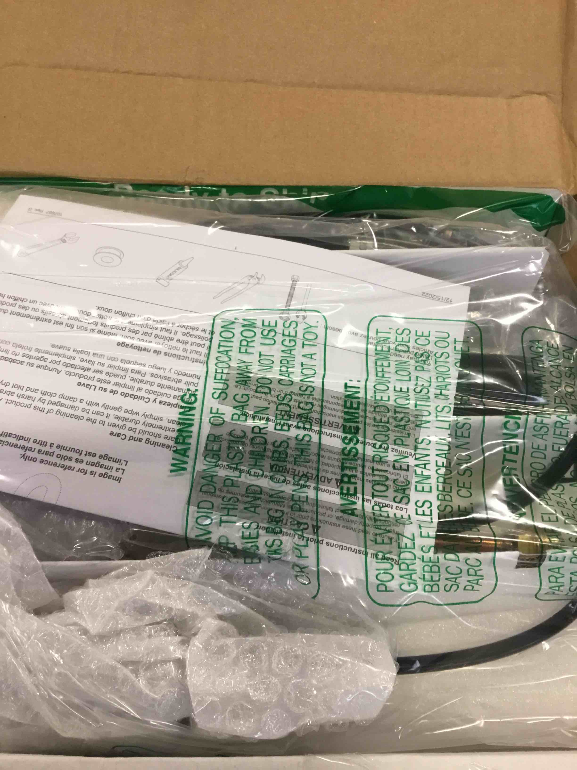 https://s3.amazonaws.com/lotting-images-prod/bidfta/RED6044614_1709909074056.jpeg