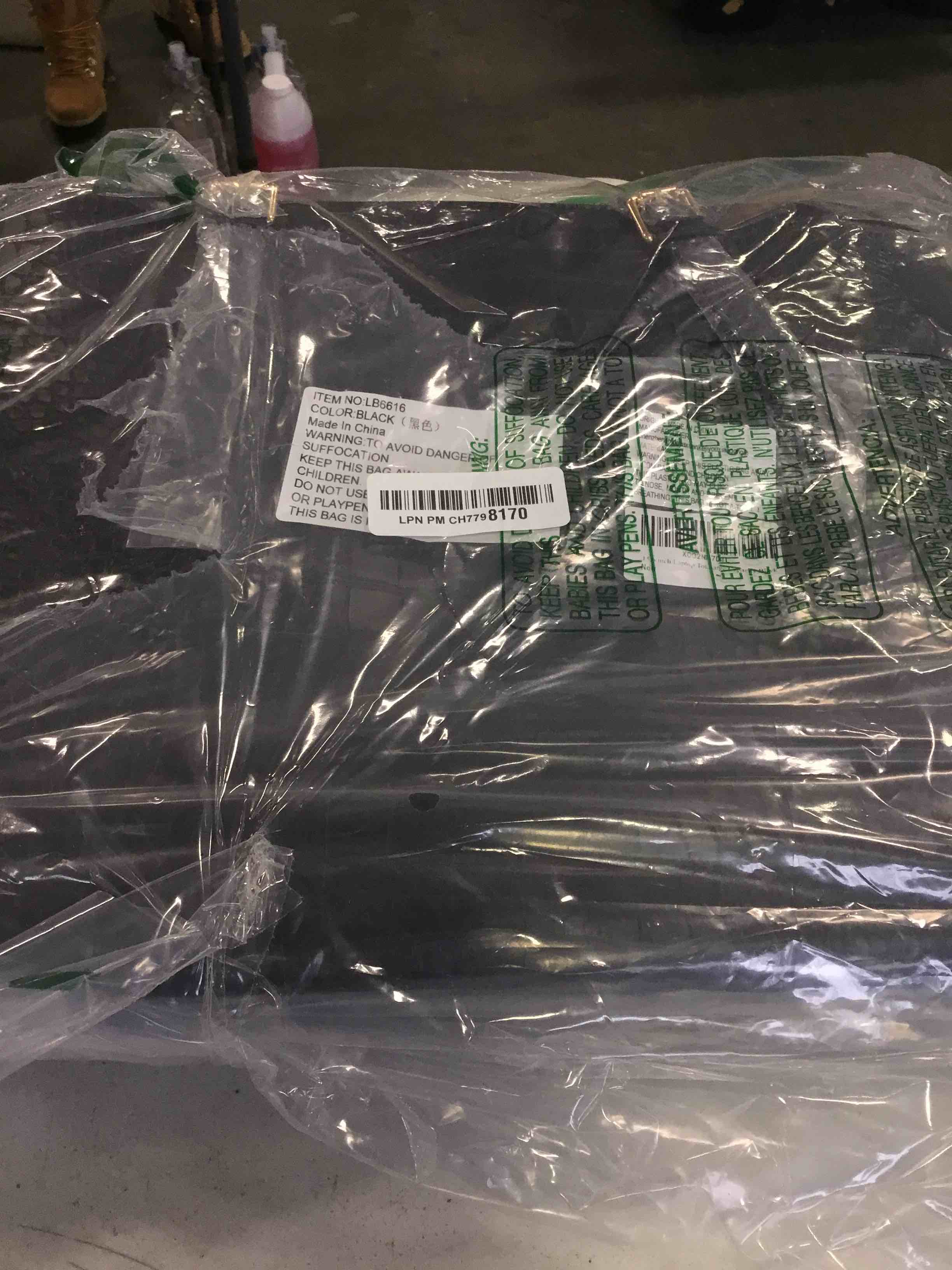 https://s3.amazonaws.com/lotting-images-prod/bidfta/RED6044627_1709911741125.jpeg
