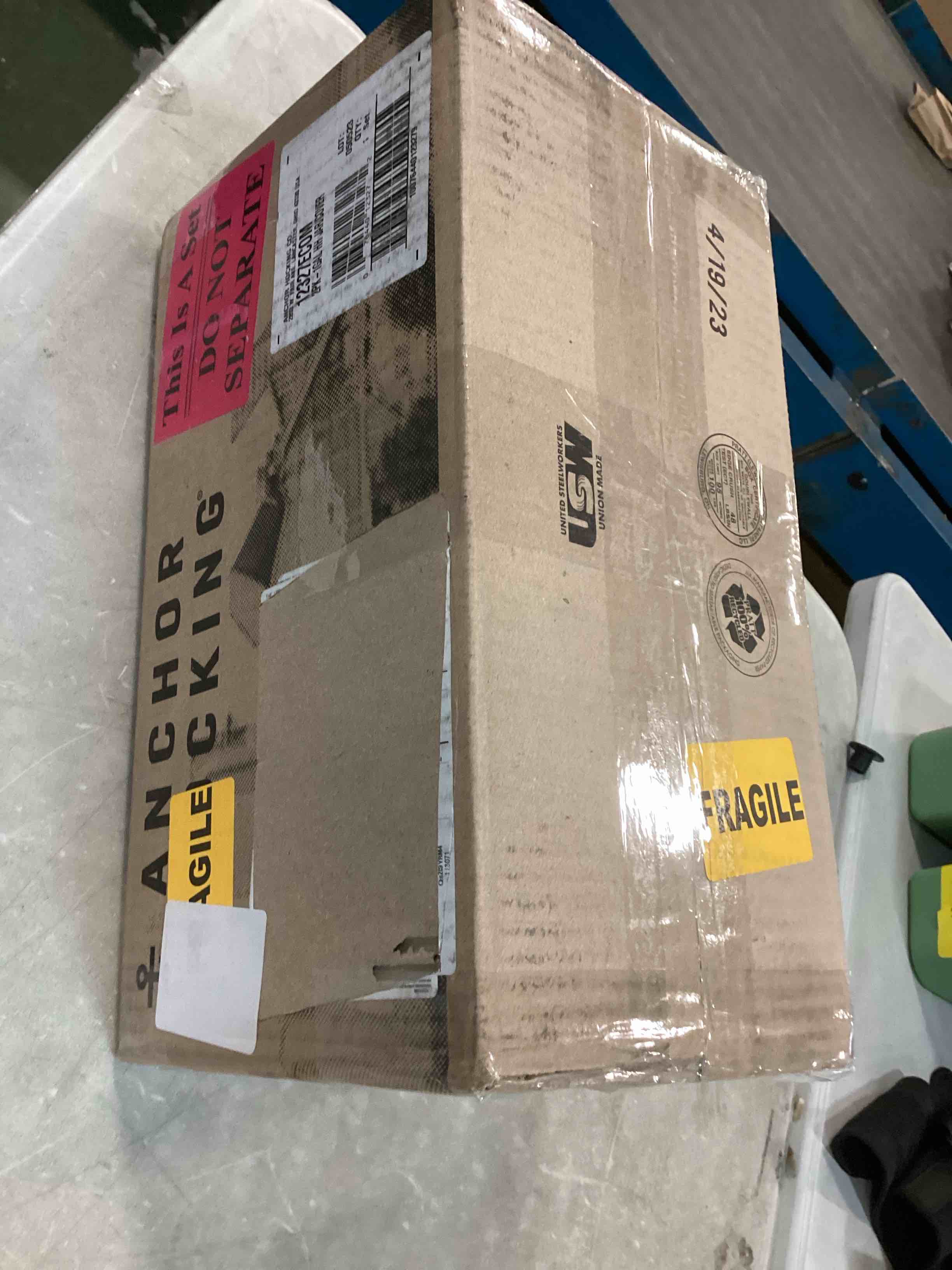 https://s3.amazonaws.com/lotting-images-prod/bidfta/RED6046301_1709658360275.jpeg