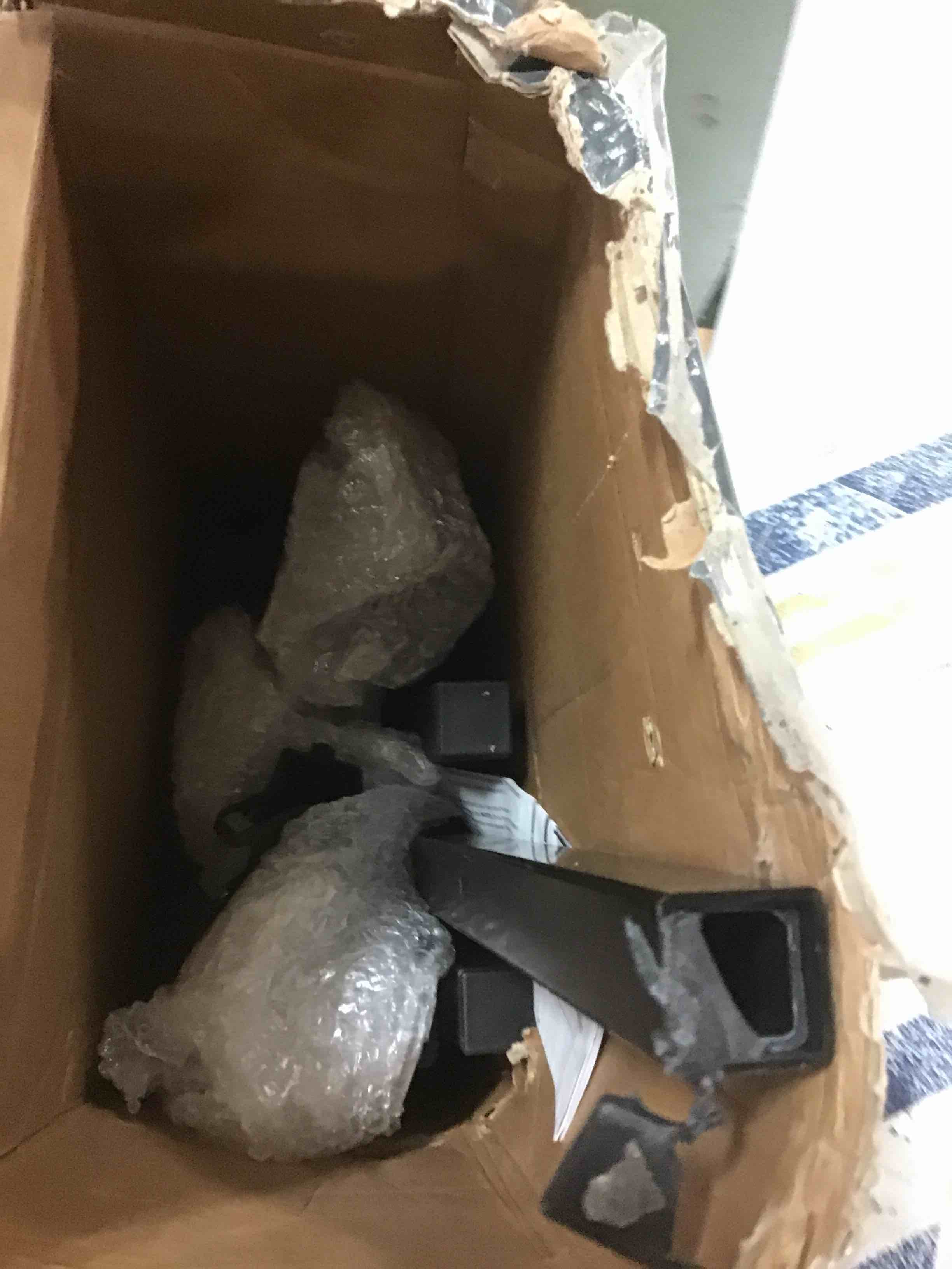https://s3.amazonaws.com/lotting-images-prod/bidfta/RED6048013_1711393078764.jpeg