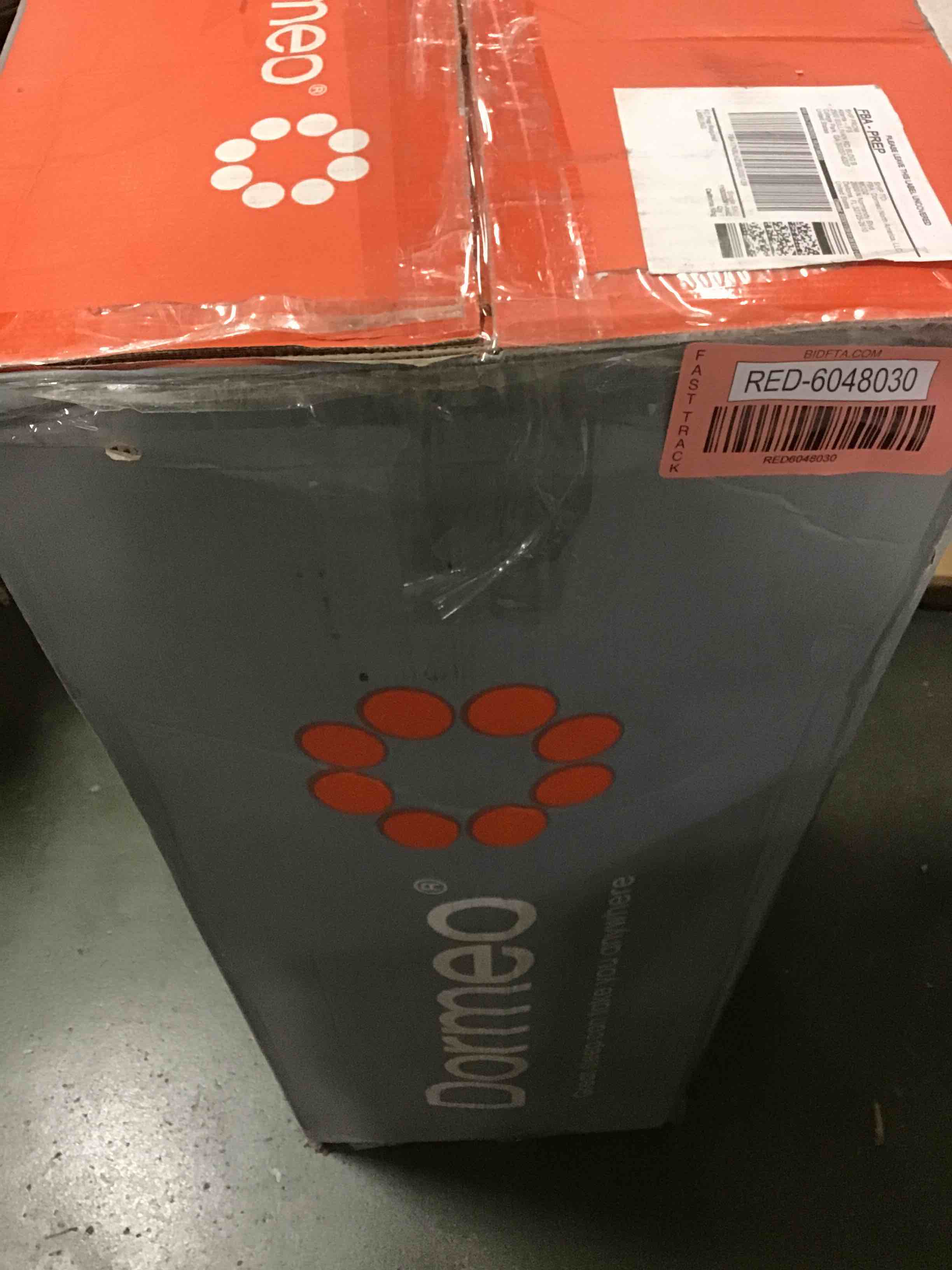https://s3.amazonaws.com/lotting-images-prod/bidfta/RED6048030_1711396737803.jpeg