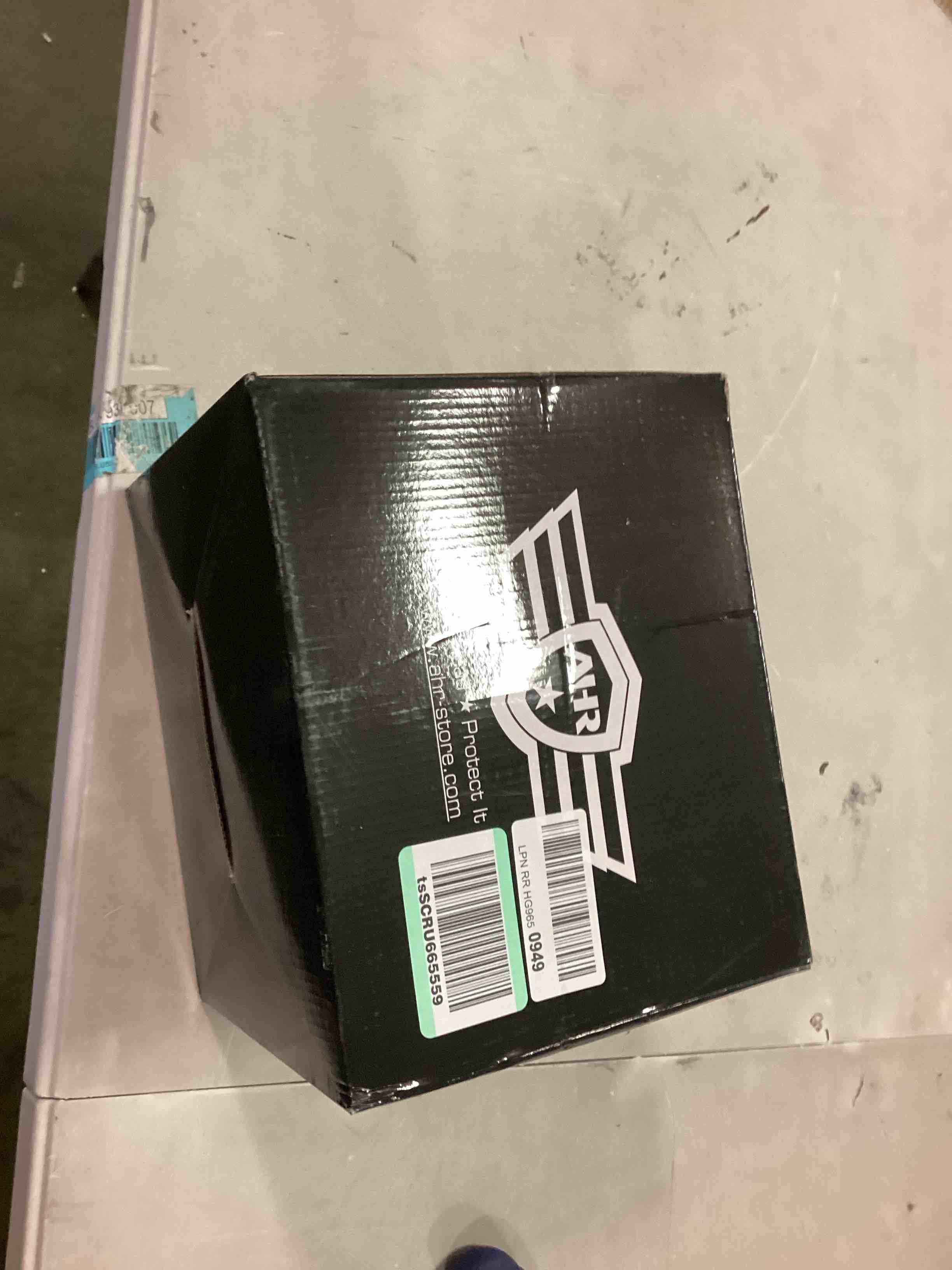 https://s3.amazonaws.com/lotting-images-prod/bidfta/RED6048226_1711645887711.jpeg