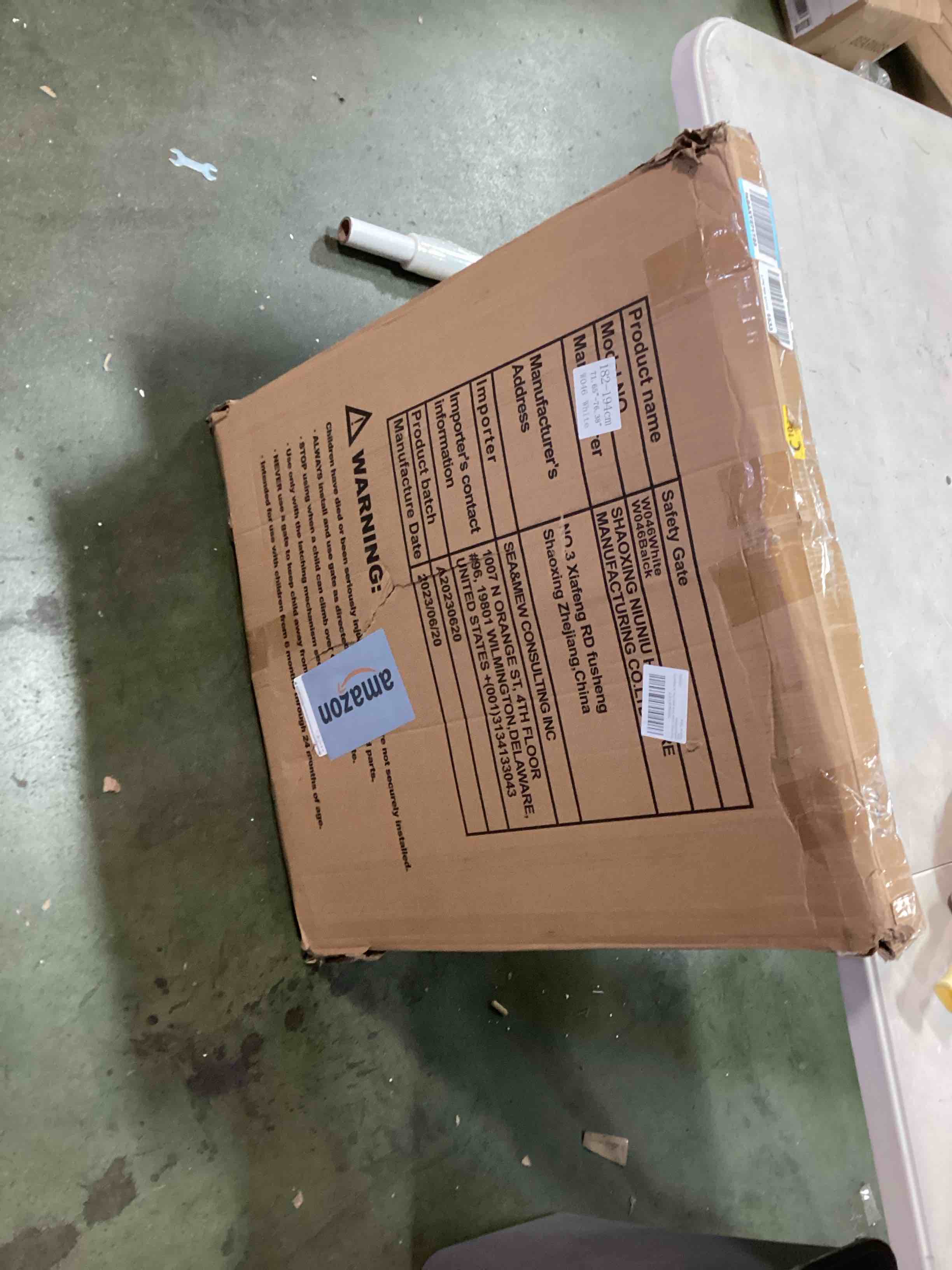 https://s3.amazonaws.com/lotting-images-prod/bidfta/RED6048287_1711725275456.jpeg