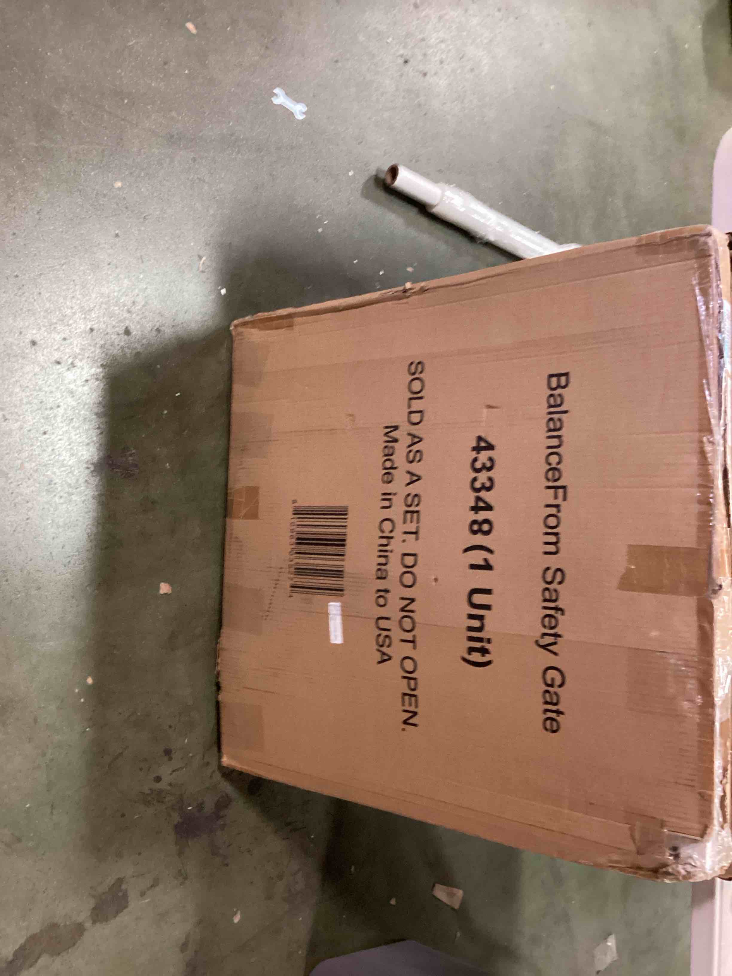 https://s3.amazonaws.com/lotting-images-prod/bidfta/RED6048287_1711725295198.jpeg