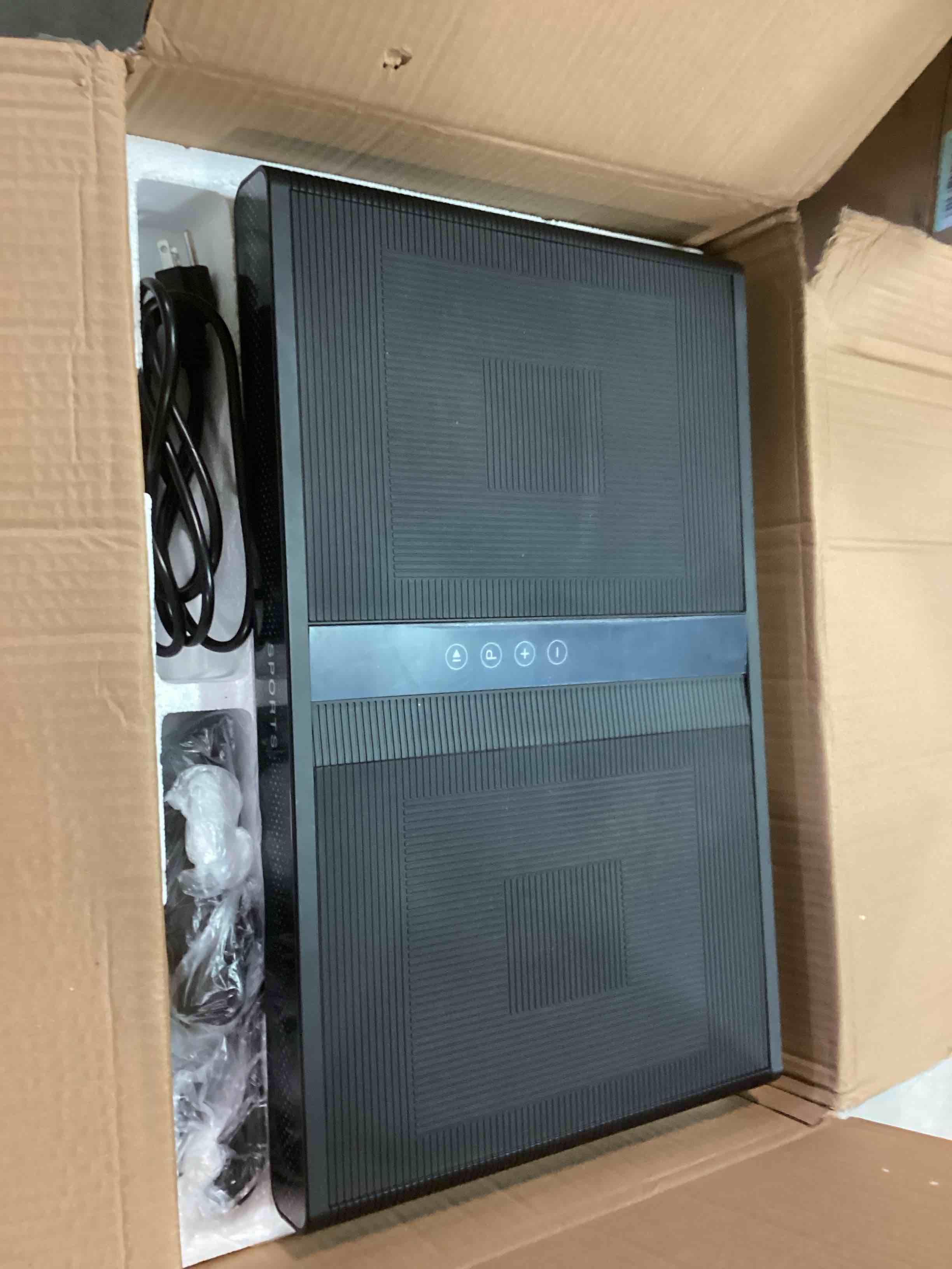 https://s3.amazonaws.com/lotting-images-prod/bidfta/RED6048342_1711741054396.jpeg