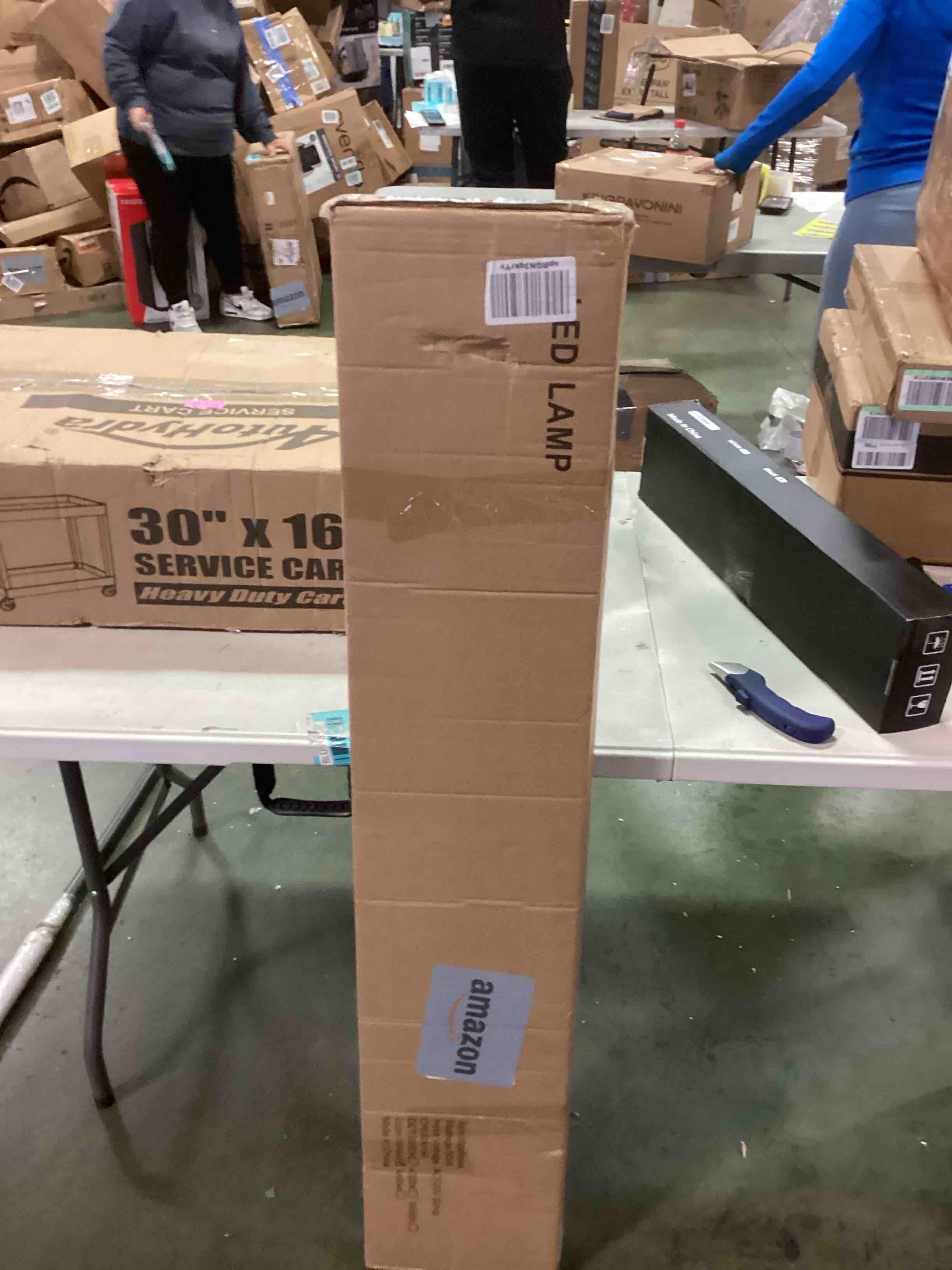 https://s3.amazonaws.com/lotting-images-prod/bidfta/RED6048344_1711741460901.jpeg