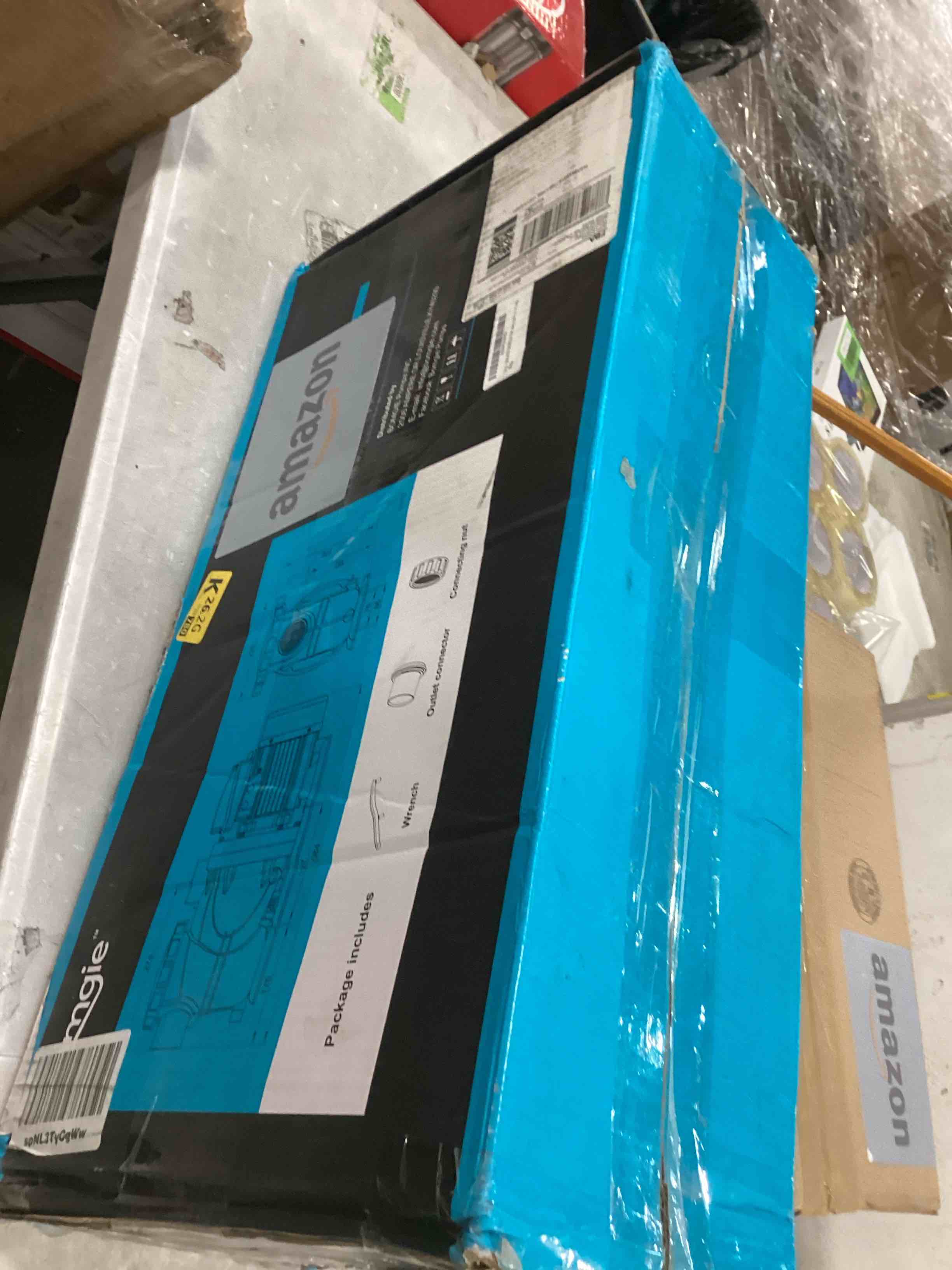 https://s3.amazonaws.com/lotting-images-prod/bidfta/RED6048697_1709826740691.jpeg