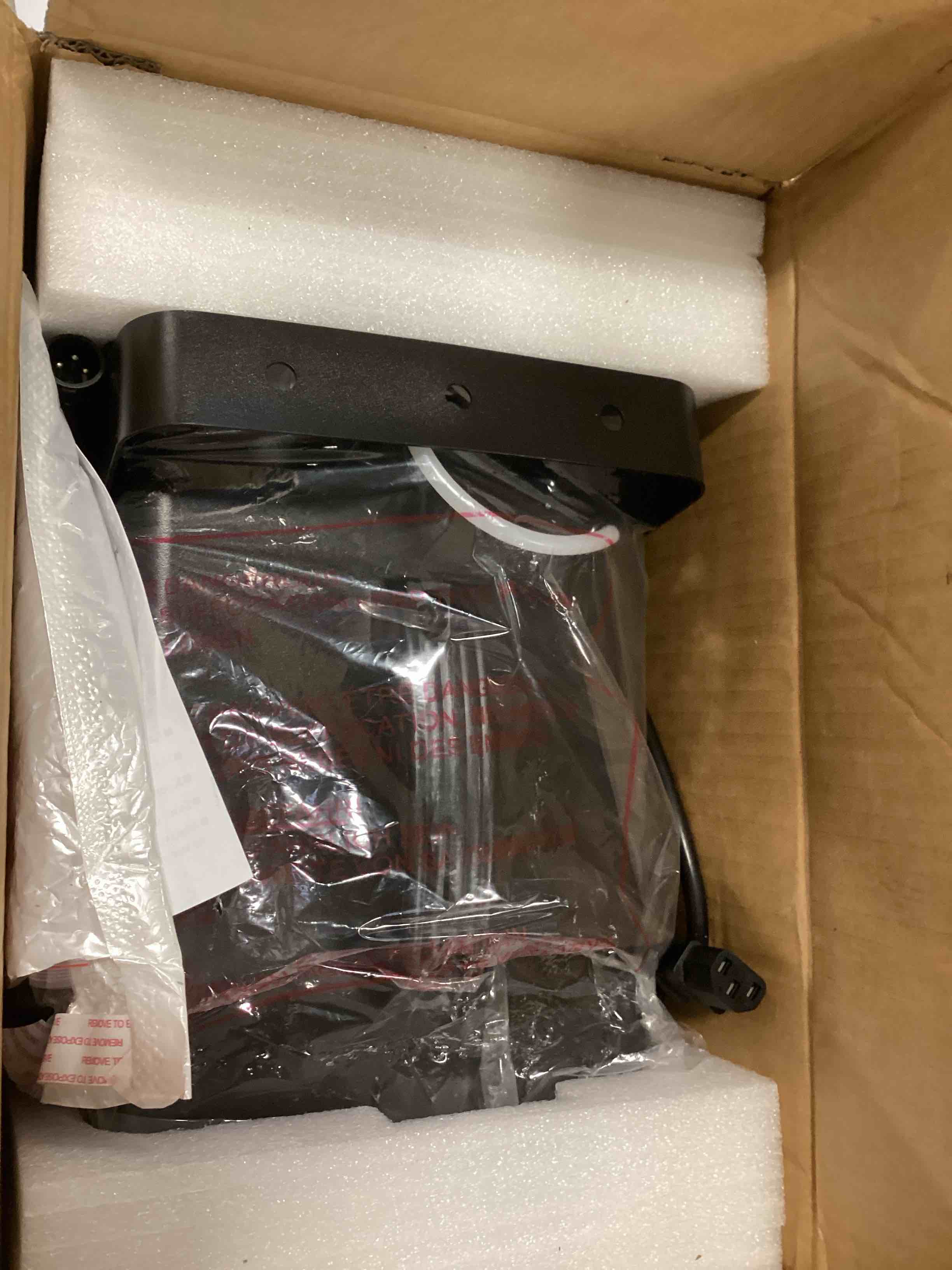 https://s3.amazonaws.com/lotting-images-prod/bidfta/RED6048839_1709902860608.jpeg