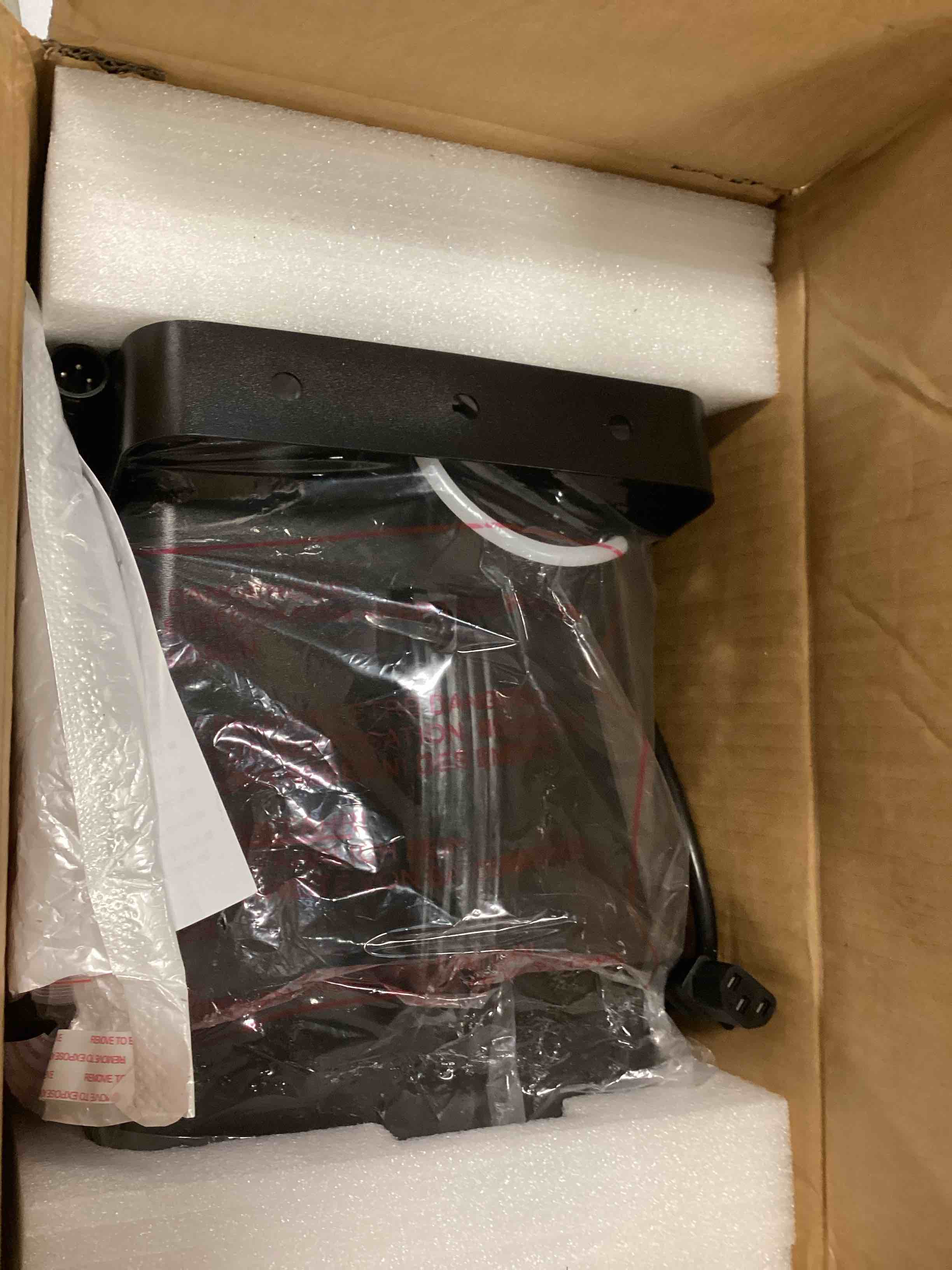 https://s3.amazonaws.com/lotting-images-prod/bidfta/RED6048839_1709902862010.jpeg