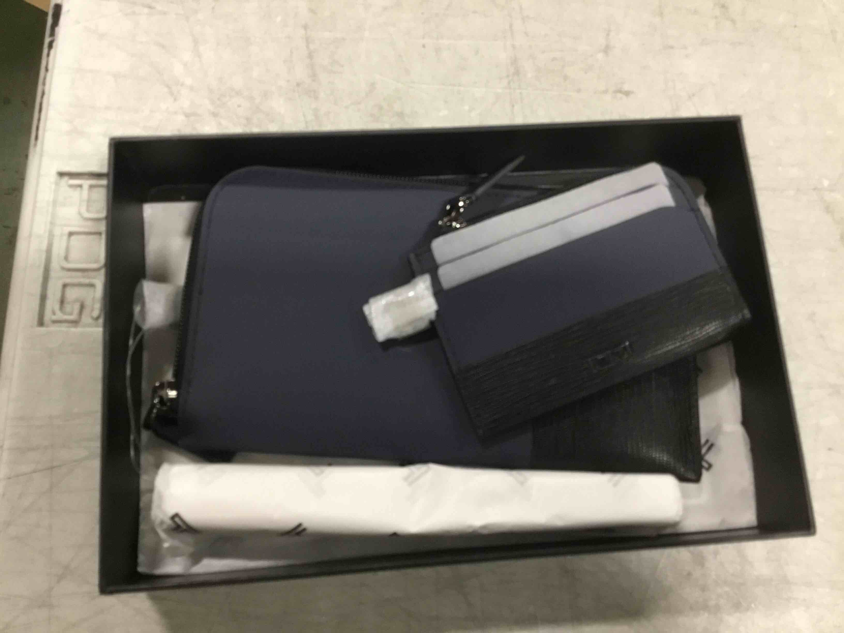 https://s3.amazonaws.com/lotting-images-prod/bidfta/RED6050519_1709732184061.jpeg