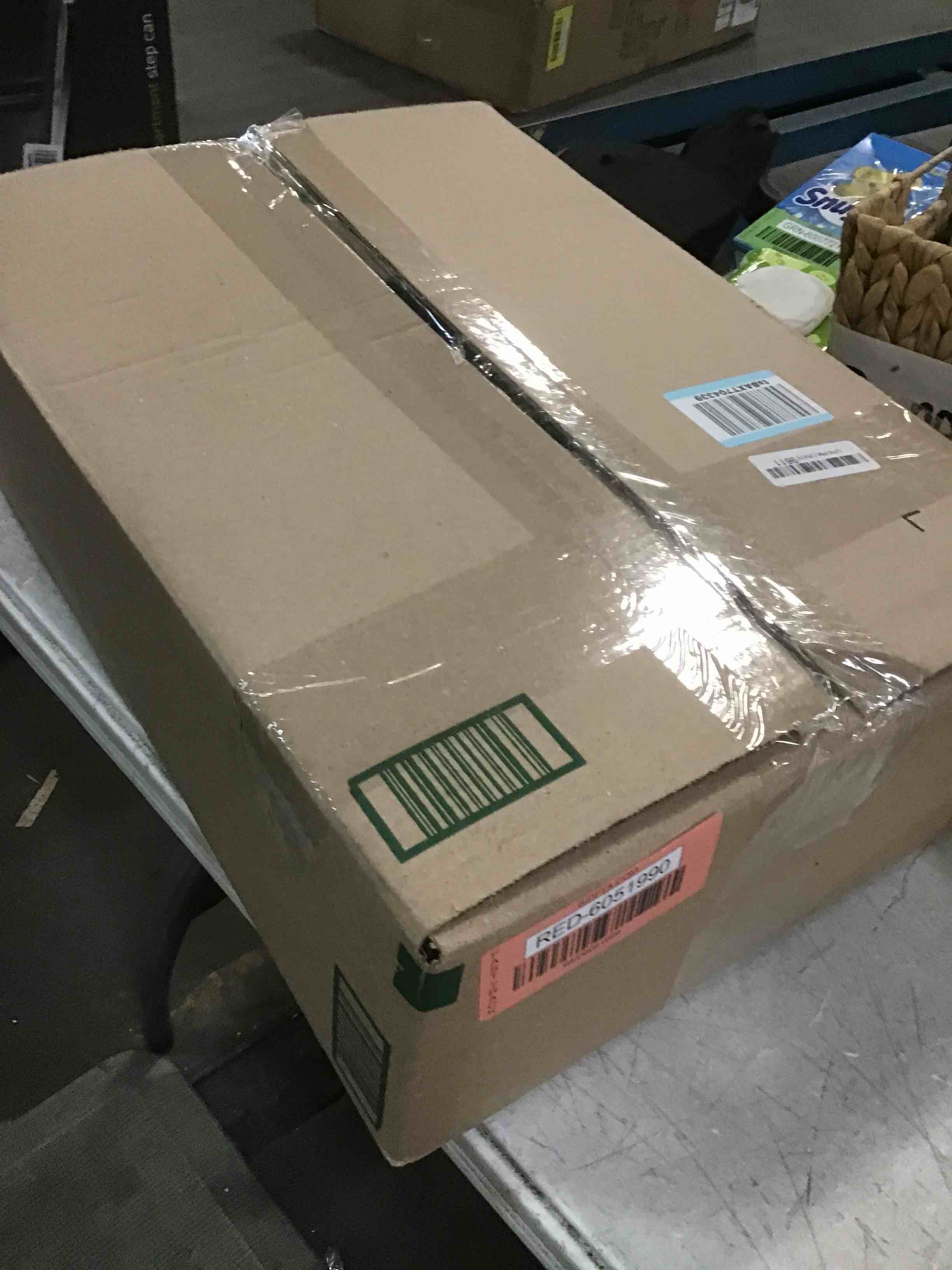 https://s3.amazonaws.com/lotting-images-prod/bidfta/RED6051990_1710337981999.jpeg