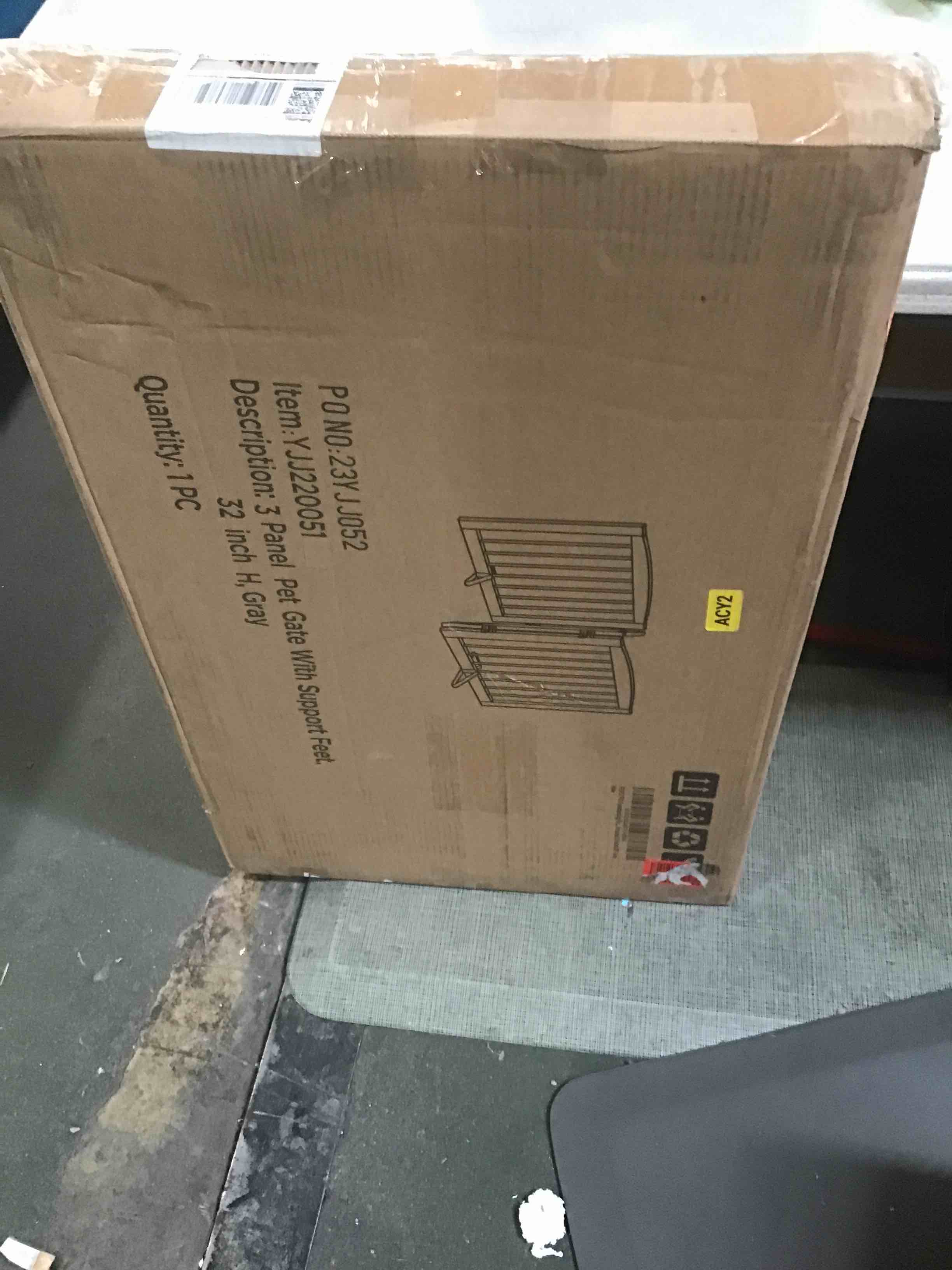 https://s3.amazonaws.com/lotting-images-prod/bidfta/RED6052077_1710352727095.jpeg
