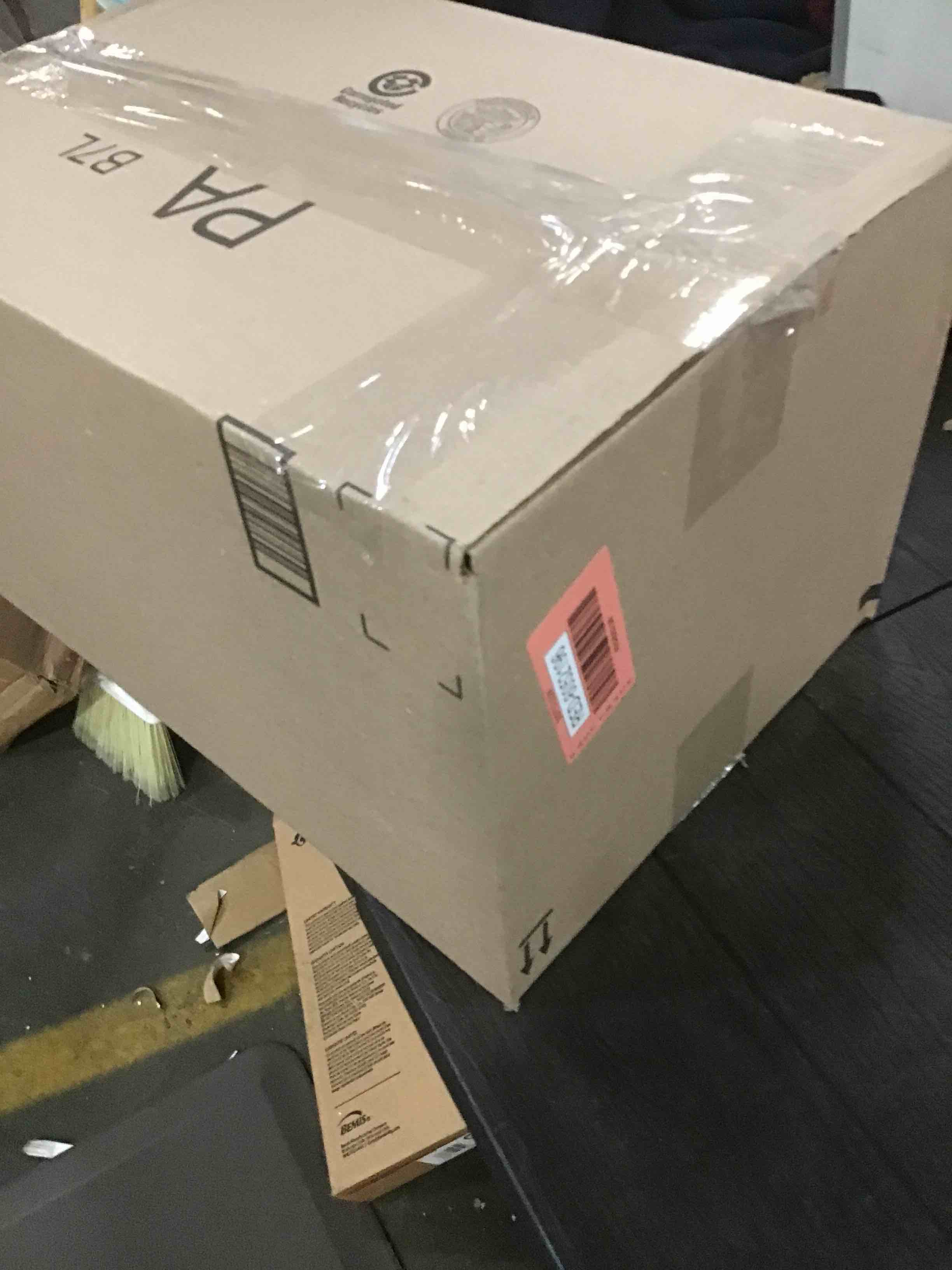 https://s3.amazonaws.com/lotting-images-prod/bidfta/RED6052196_1710421698912.jpeg