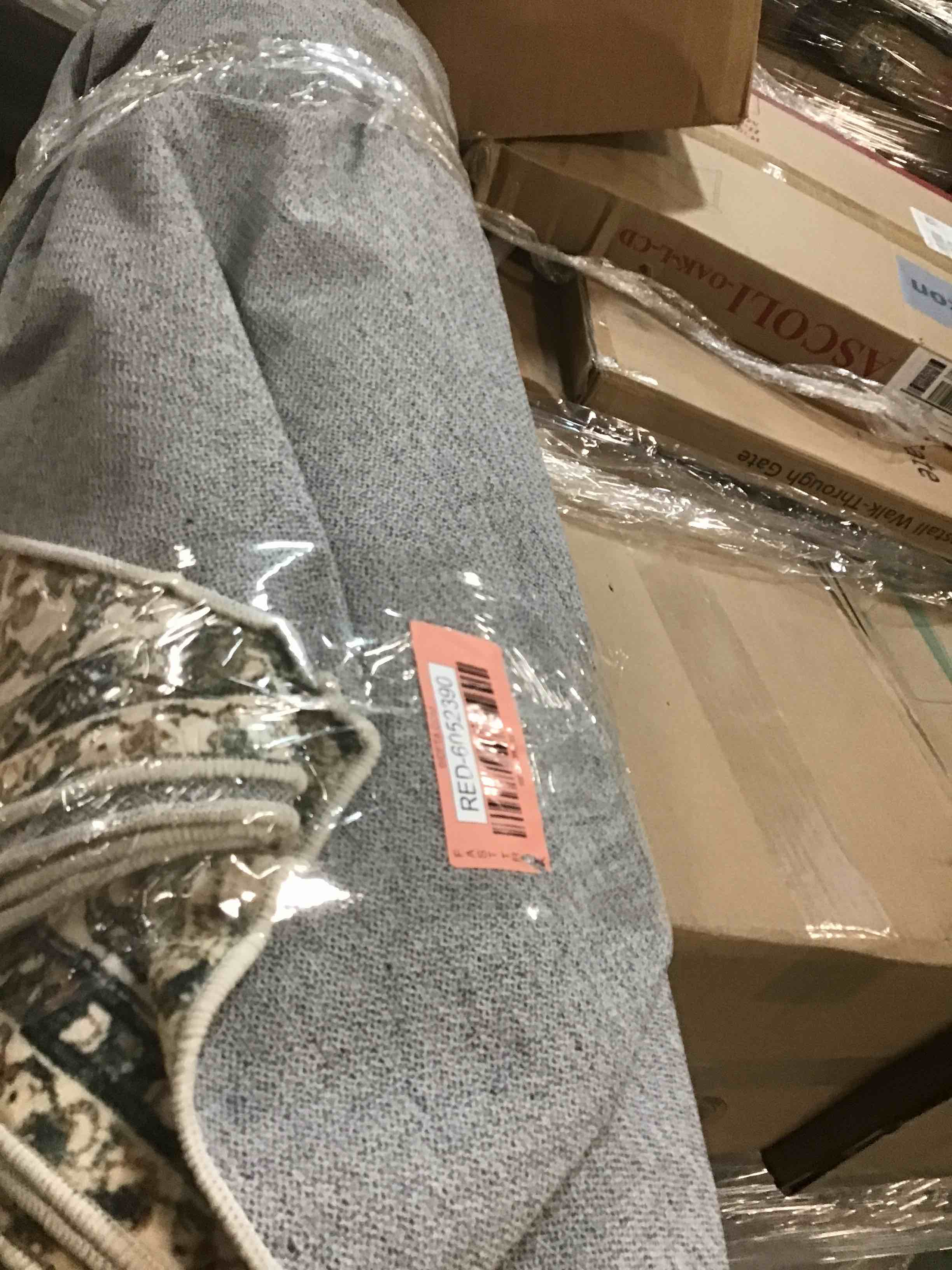 https://s3.amazonaws.com/lotting-images-prod/bidfta/RED6052390_1710506033727.jpeg