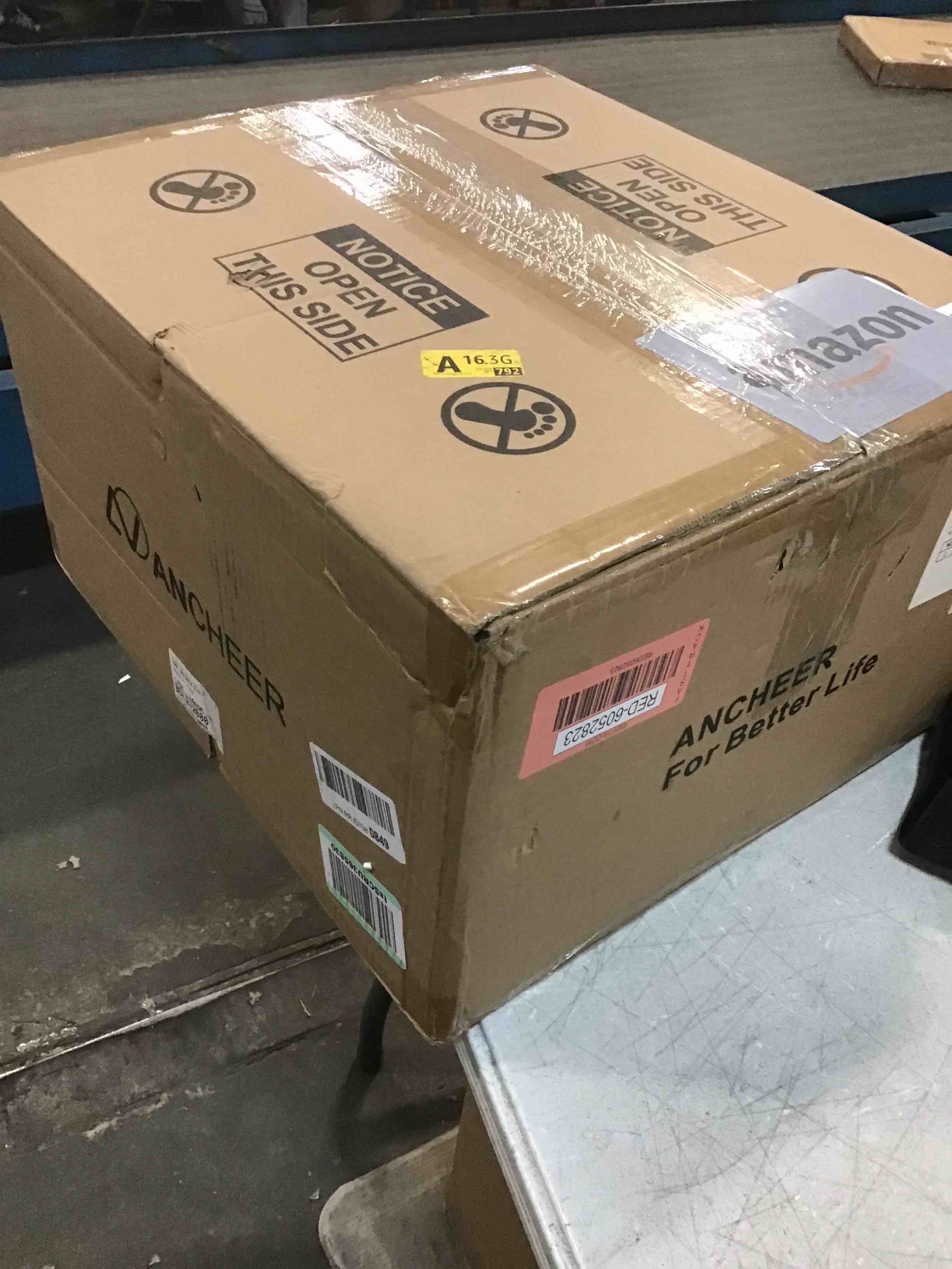 https://s3.amazonaws.com/lotting-images-prod/bidfta/RED6052823_1710856036085.jpeg
