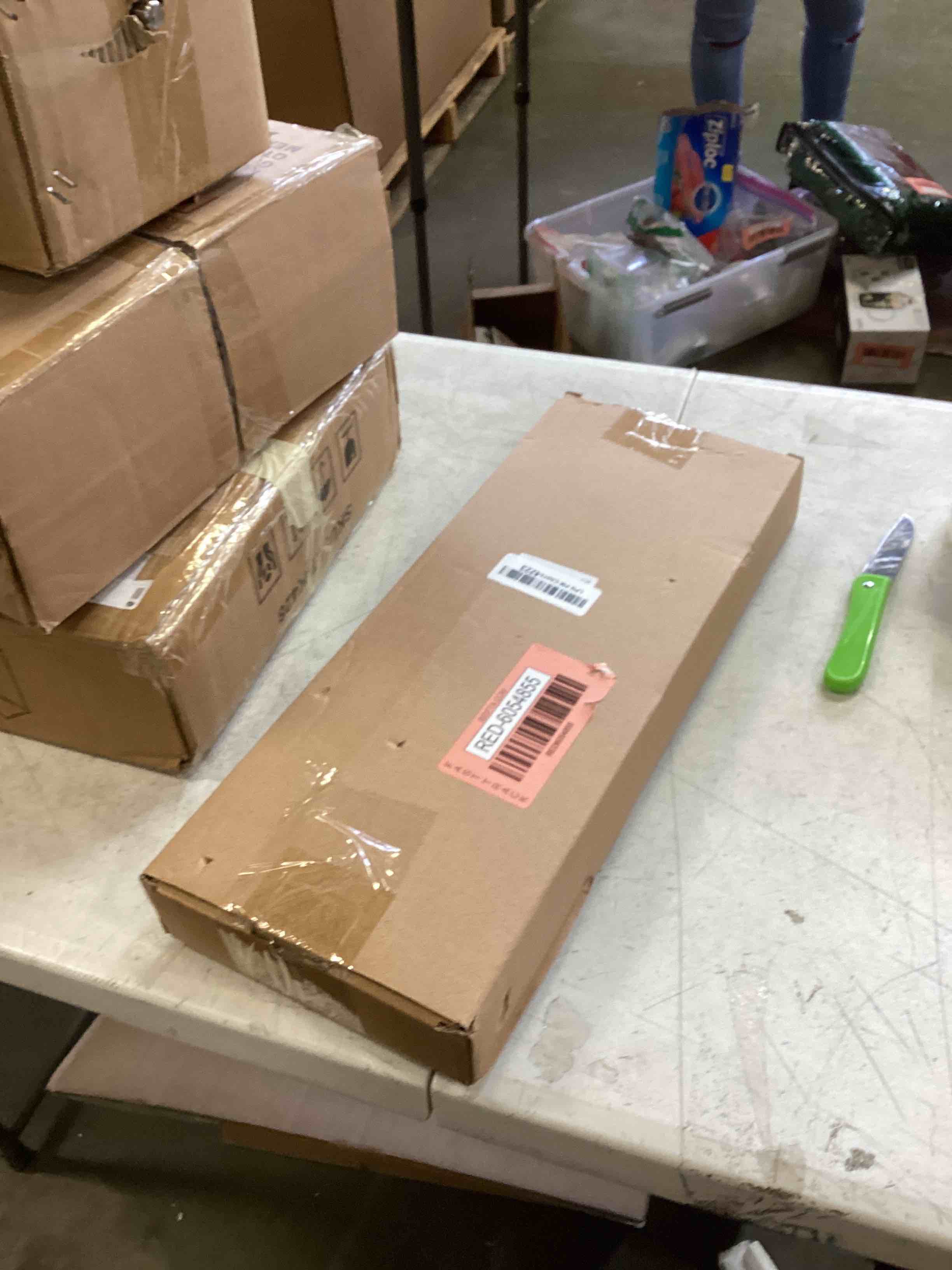 https://s3.amazonaws.com/lotting-images-prod/bidfta/RED6054855_1710264389917.jpeg
