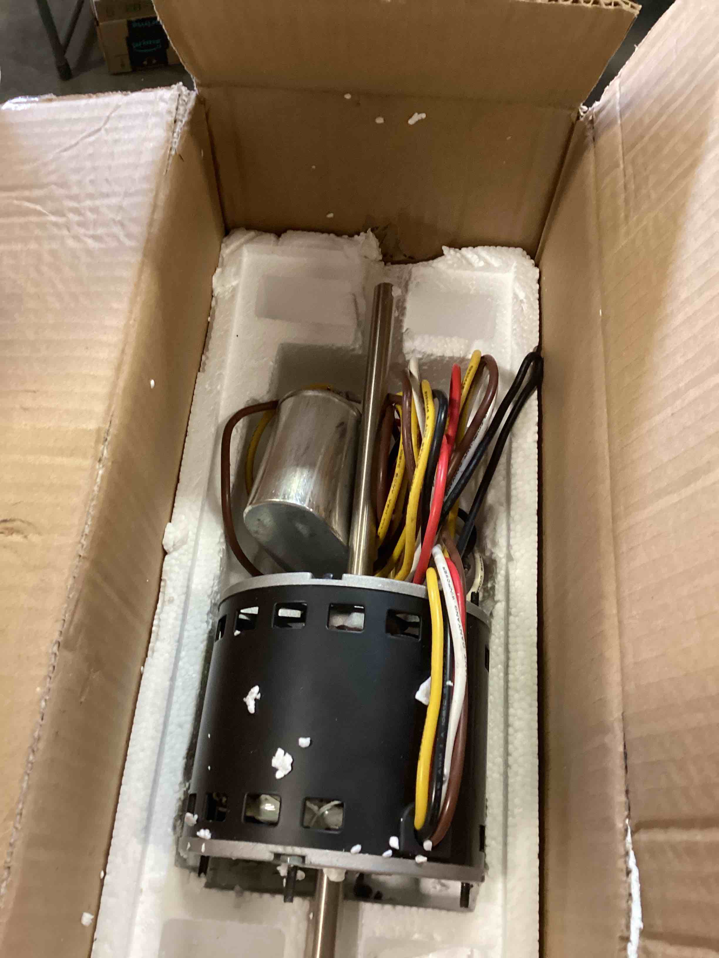 https://s3.amazonaws.com/lotting-images-prod/bidfta/RED6054858_1710265553084.jpeg