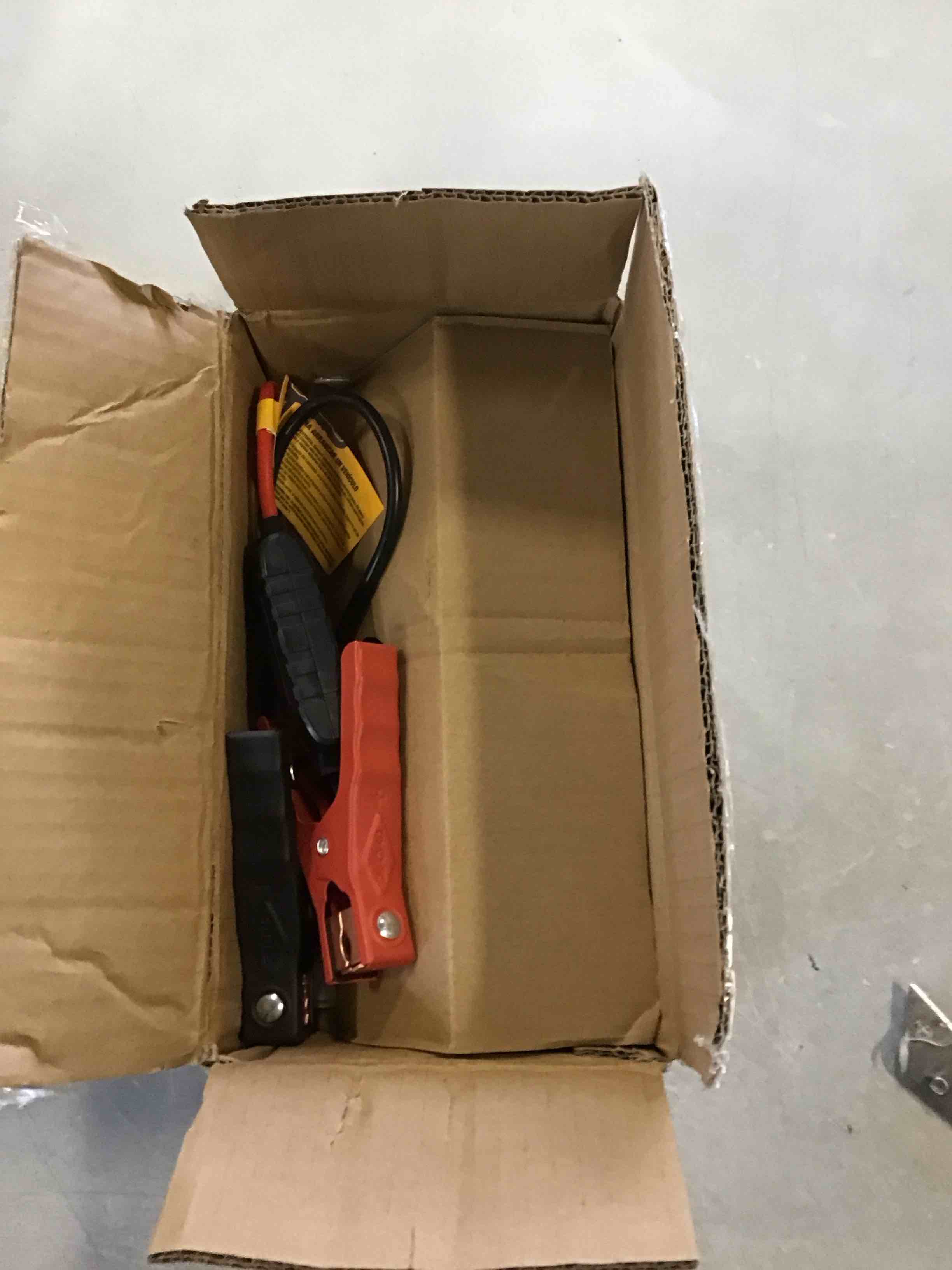 https://s3.amazonaws.com/lotting-images-prod/bidfta/RED6055670_1712599019403.jpeg