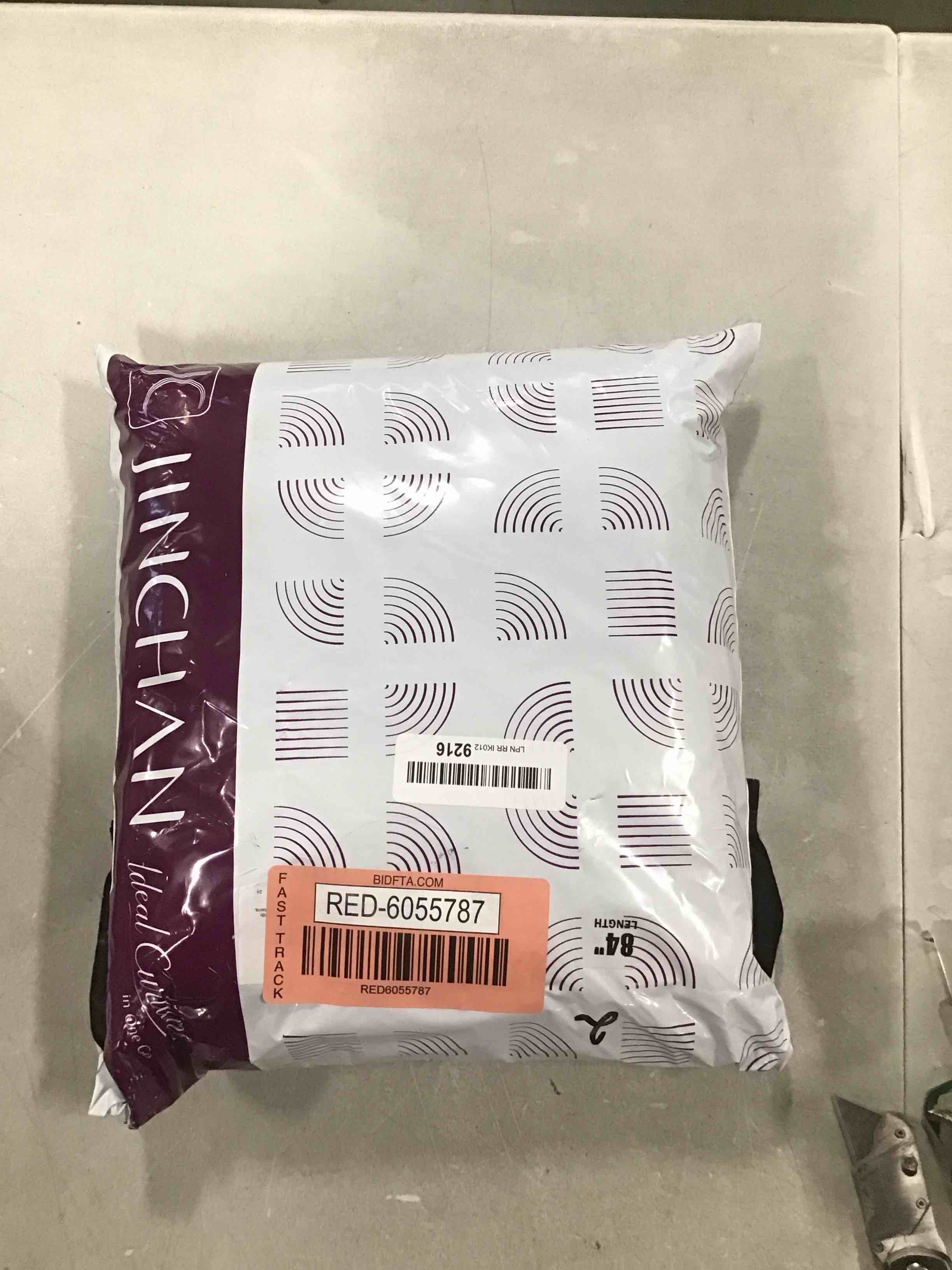 https://s3.amazonaws.com/lotting-images-prod/bidfta/RED6055787_1712665406915.jpeg