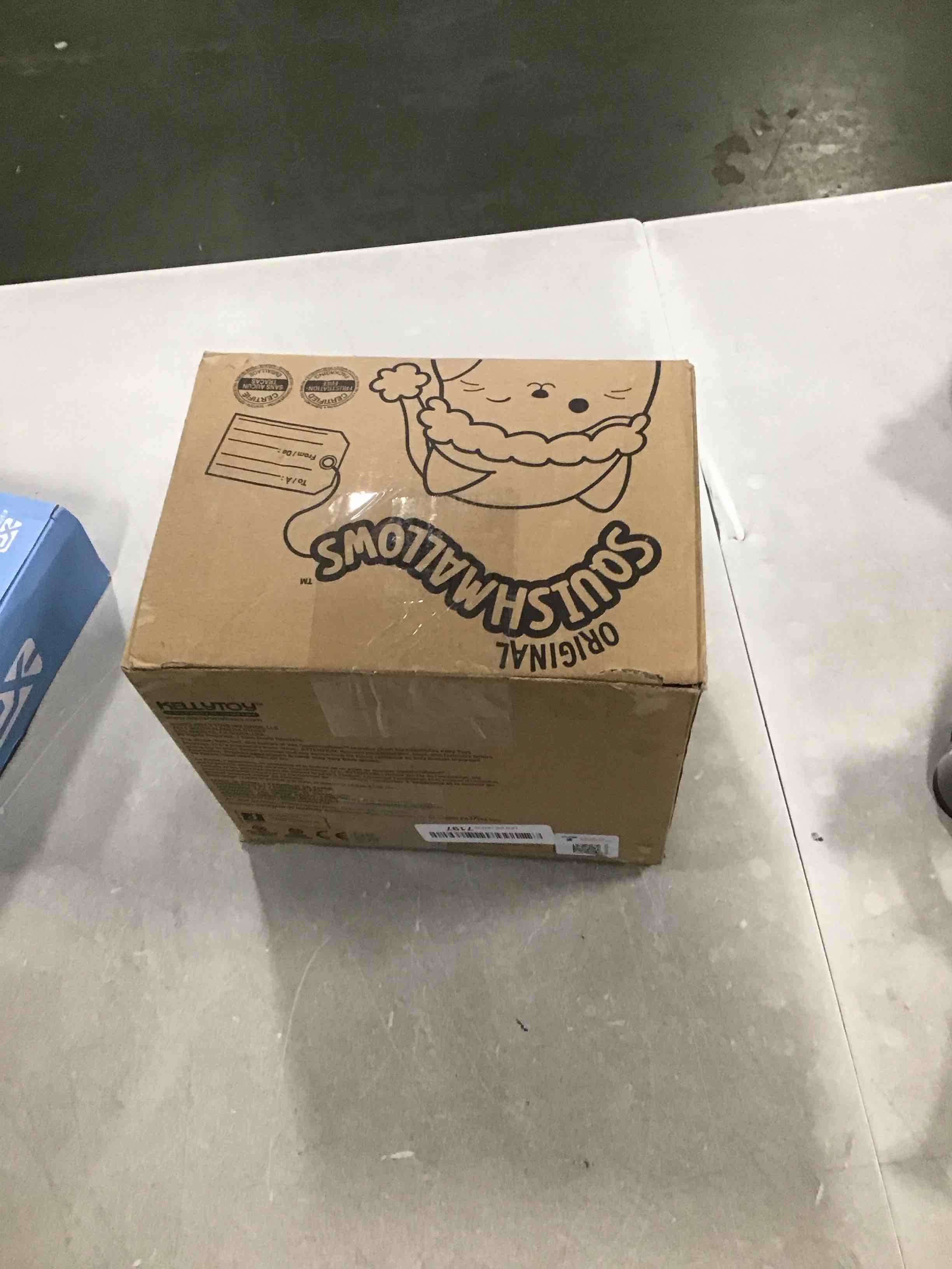 https://s3.amazonaws.com/lotting-images-prod/bidfta/RED6055802_1712666481489.jpeg