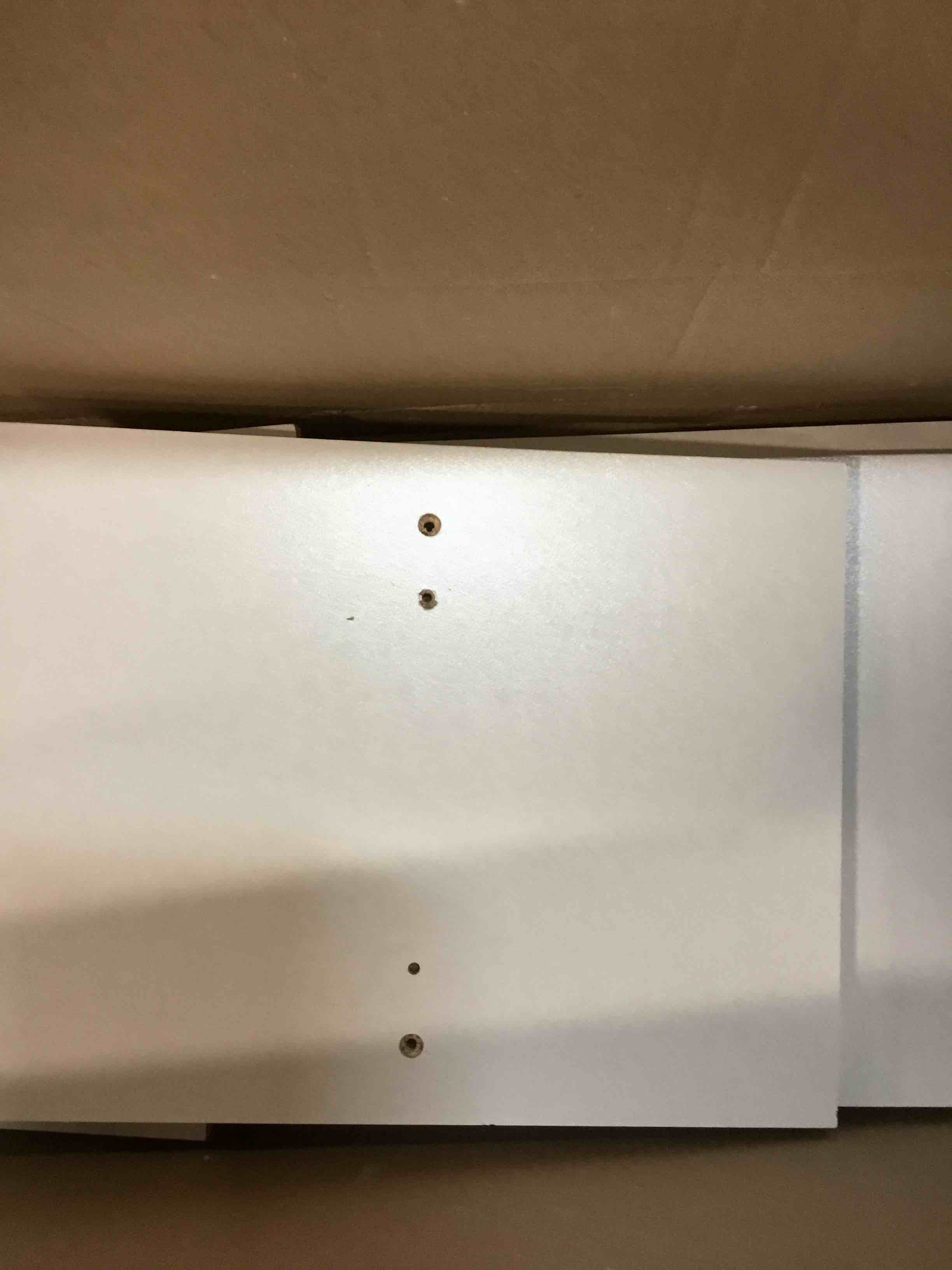 https://s3.amazonaws.com/lotting-images-prod/bidfta/RED6055950_1710766642645.jpeg