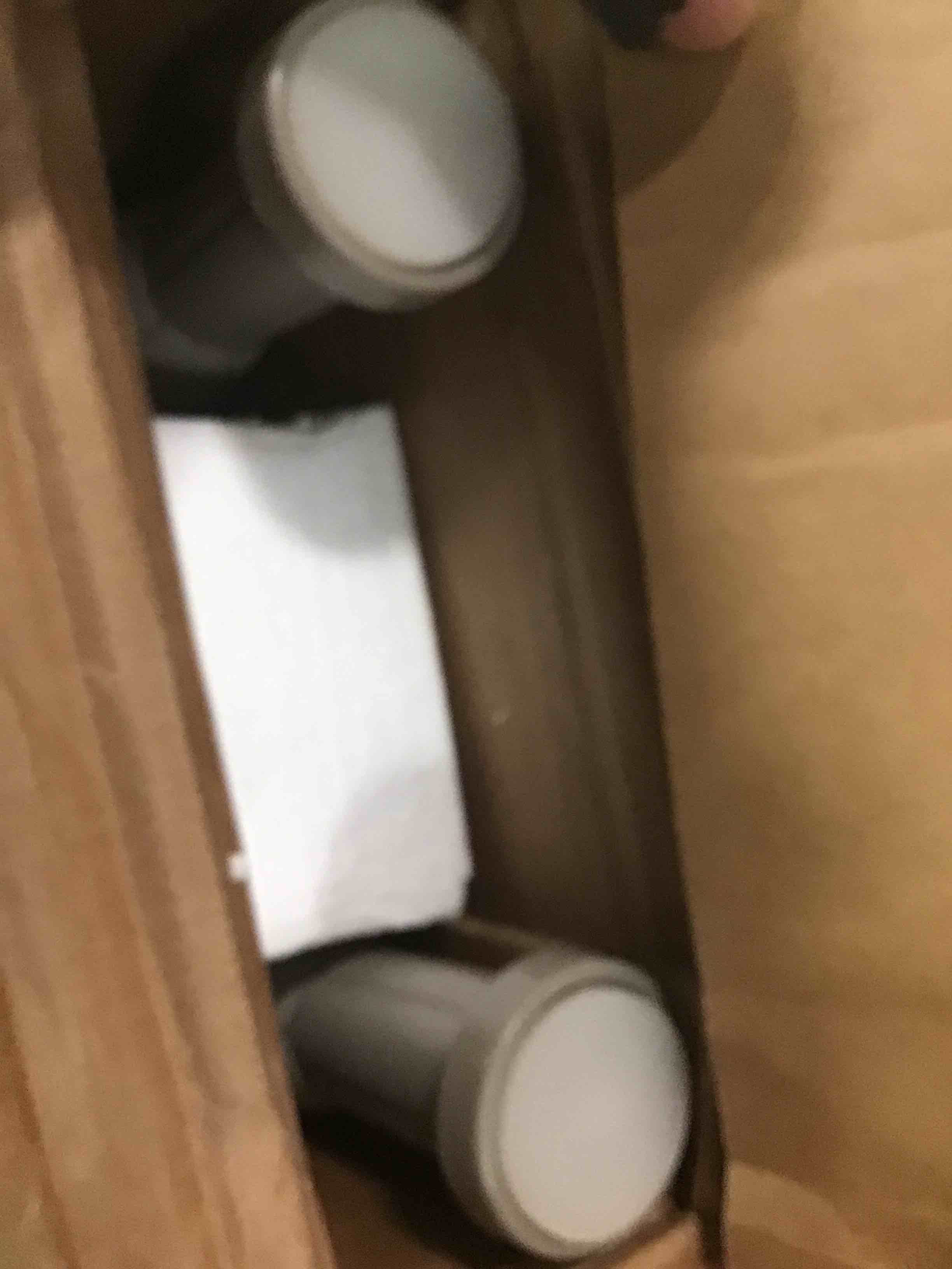 https://s3.amazonaws.com/lotting-images-prod/bidfta/RED6056450_1711455041366.jpeg