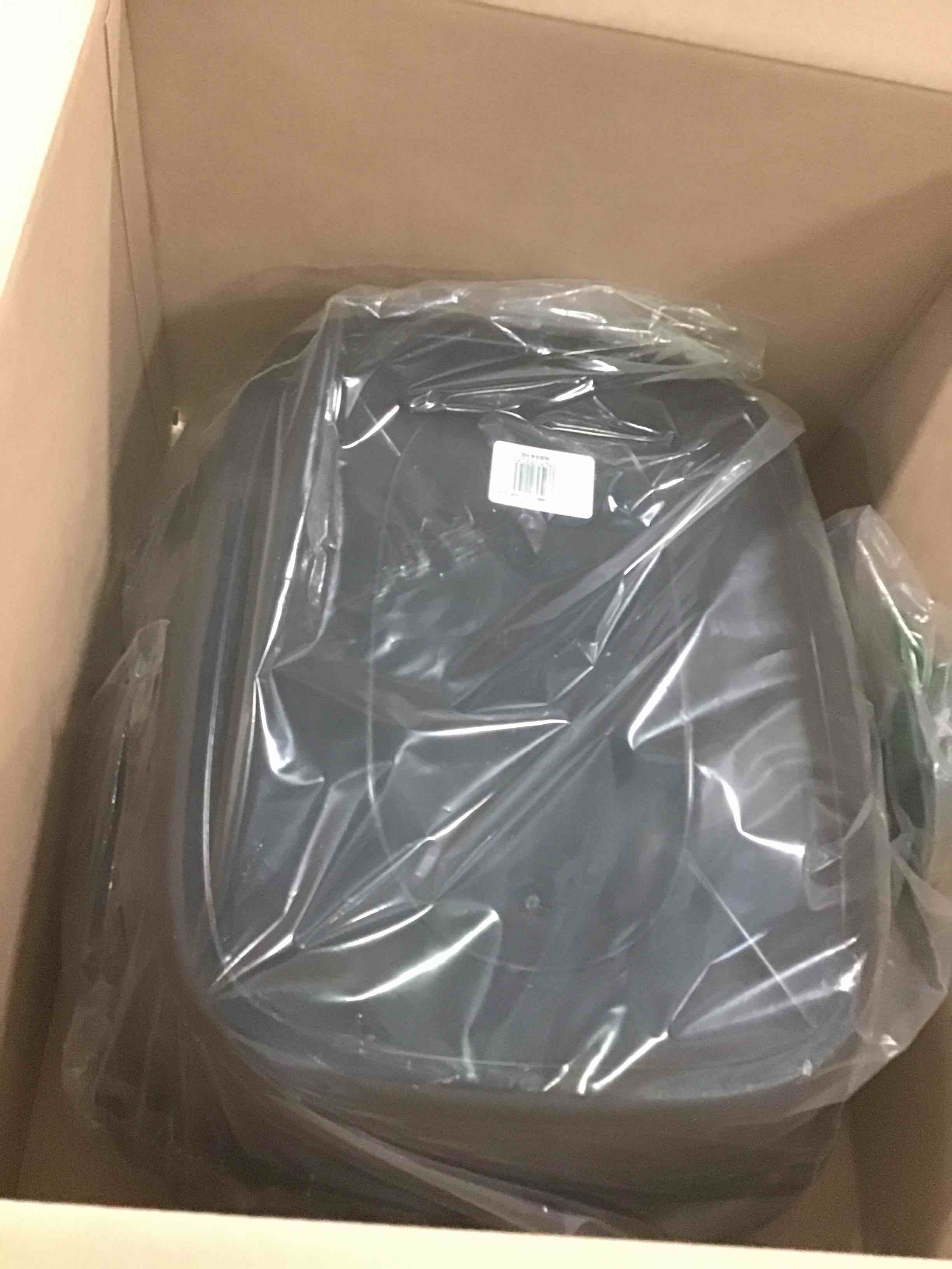 https://s3.amazonaws.com/lotting-images-prod/bidfta/RED6056482_1711458860895.jpeg