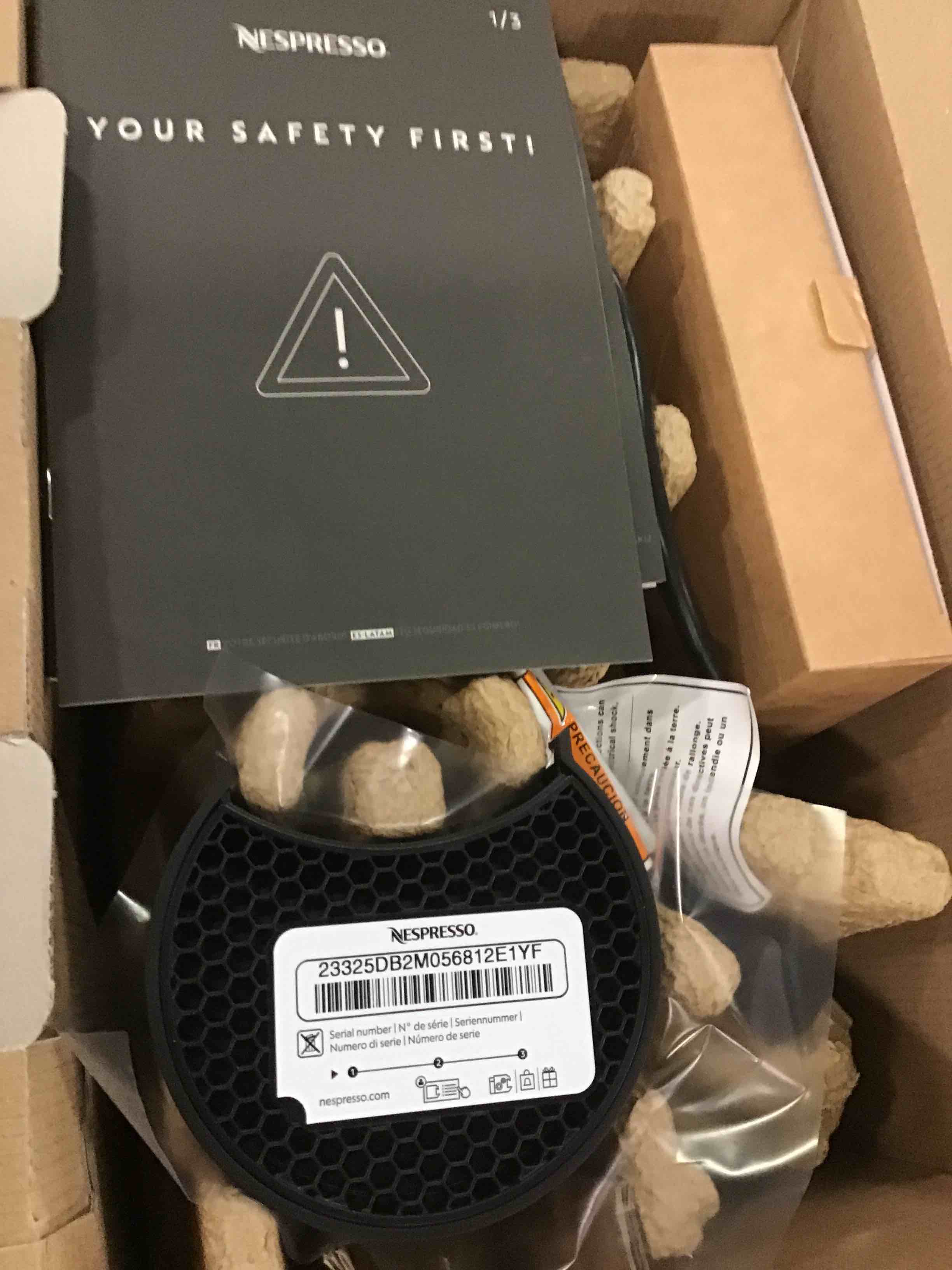 https://s3.amazonaws.com/lotting-images-prod/bidfta/RED6056641_1711538248867.jpeg