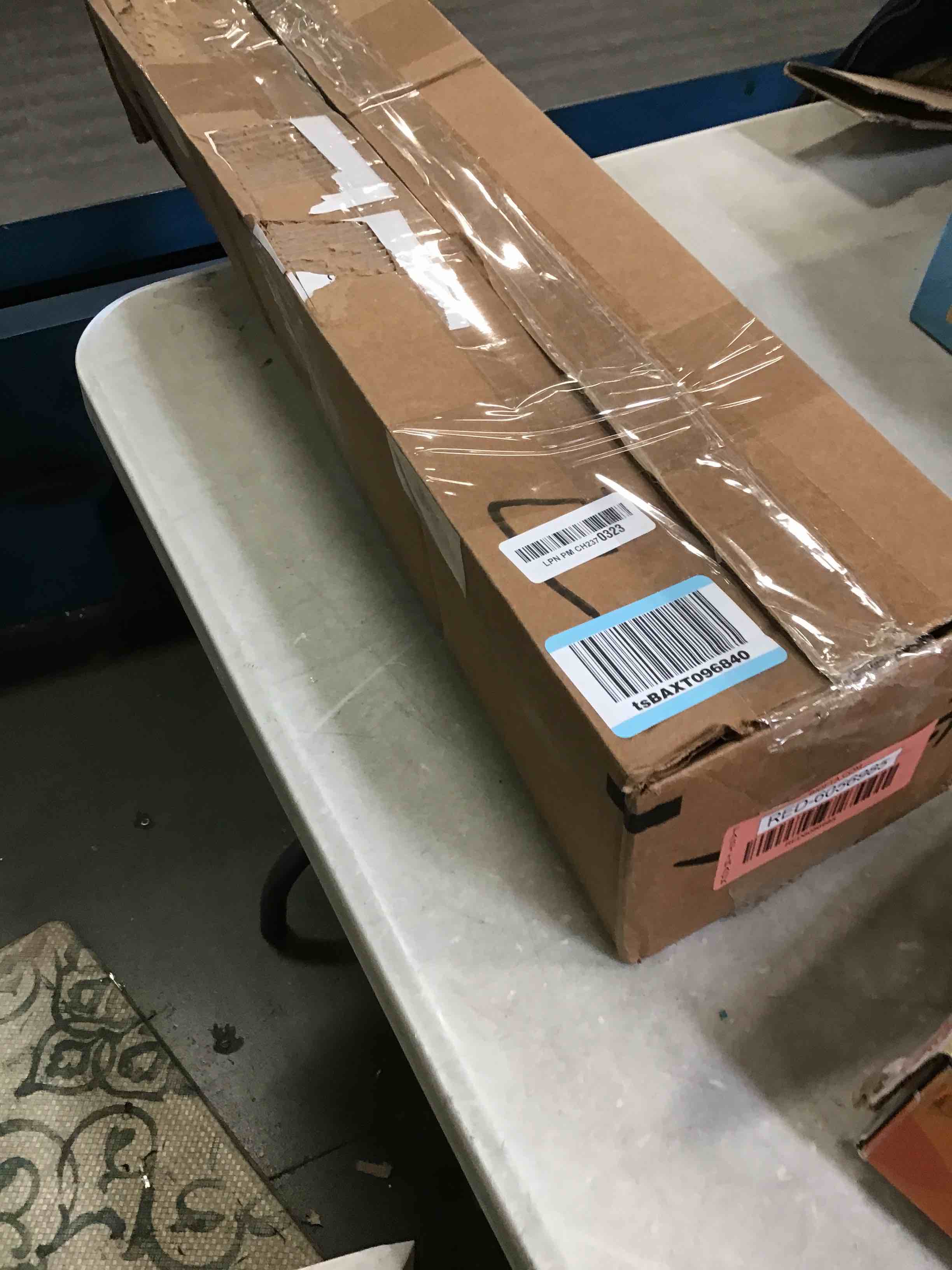 https://s3.amazonaws.com/lotting-images-prod/bidfta/RED6056985_1711642384538.jpeg