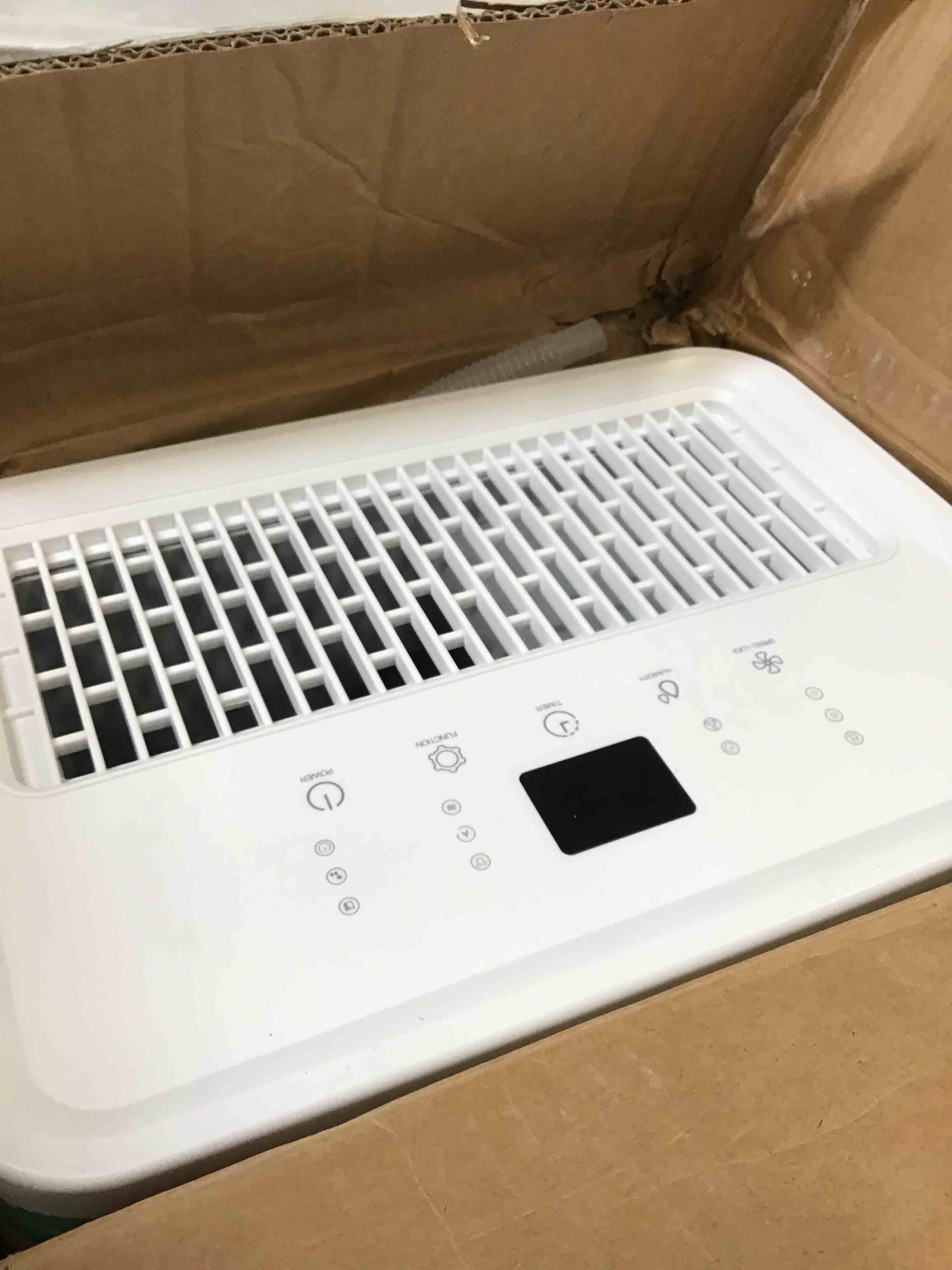 https://s3.amazonaws.com/lotting-images-prod/bidfta/RED6057226_1711735383314.jpeg