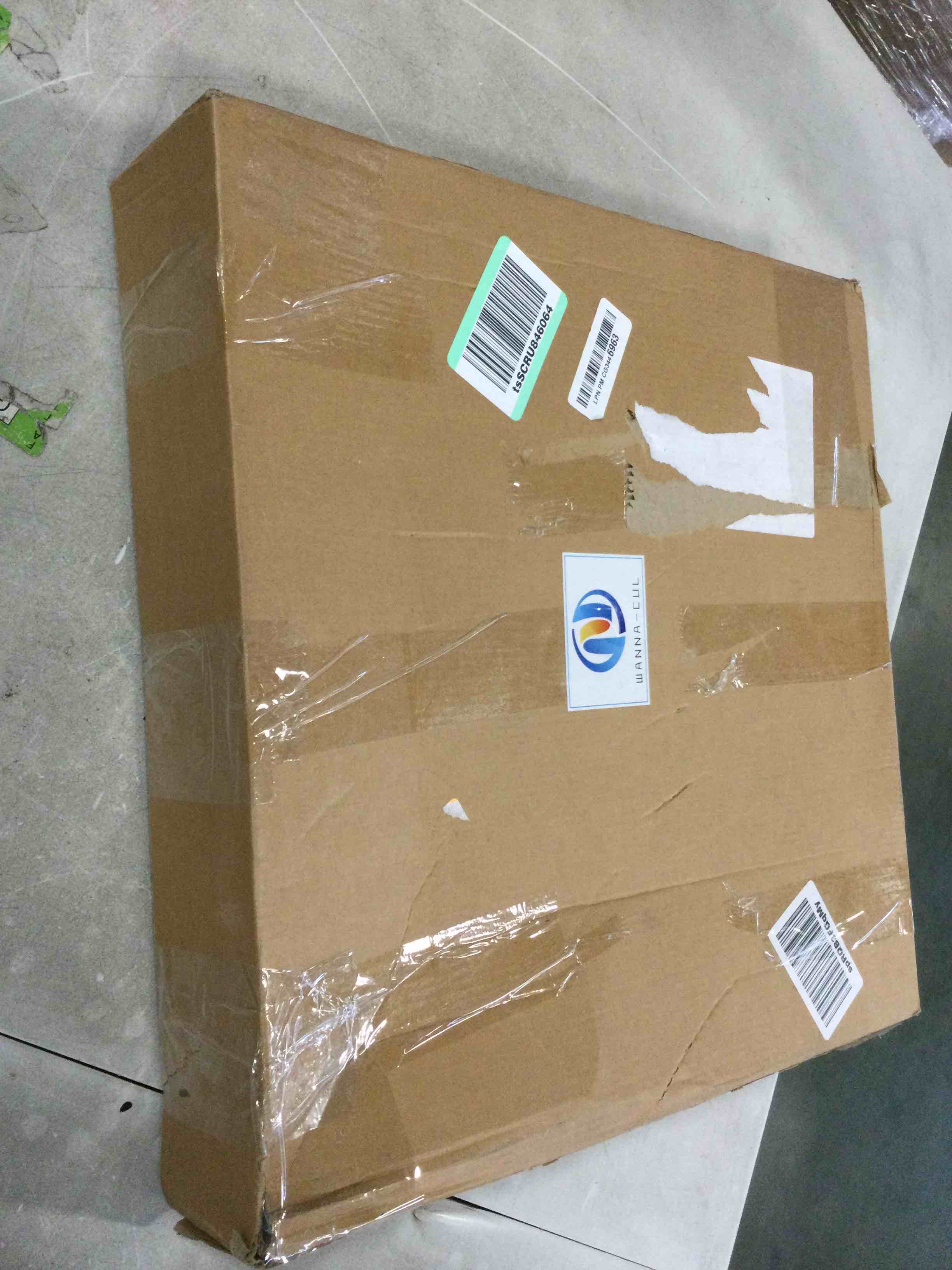 https://s3.amazonaws.com/lotting-images-prod/bidfta/RED6057483_1711111230543.jpeg