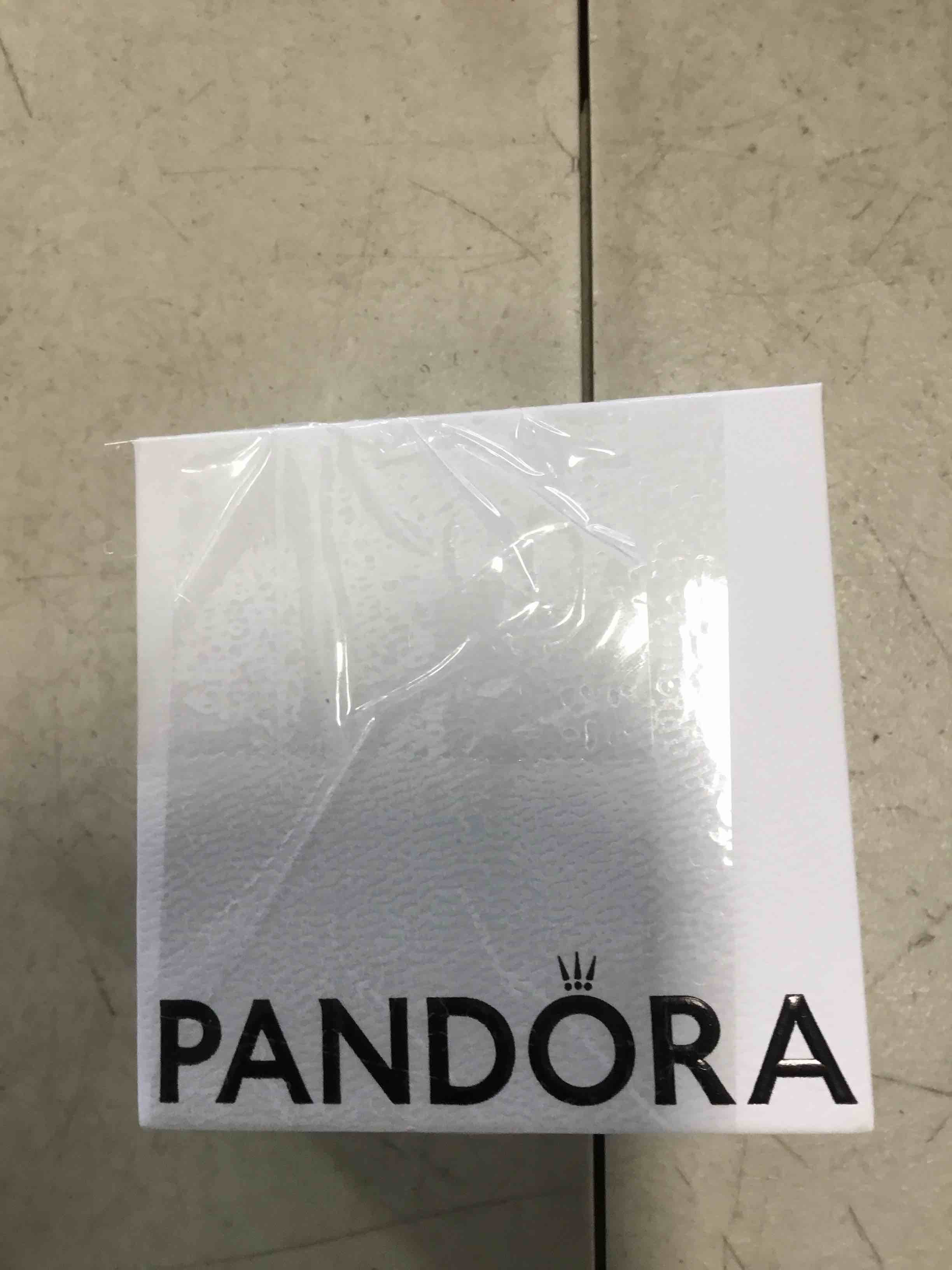 https://s3.amazonaws.com/lotting-images-prod/bidfta/RED6057761_1711484451192.jpeg