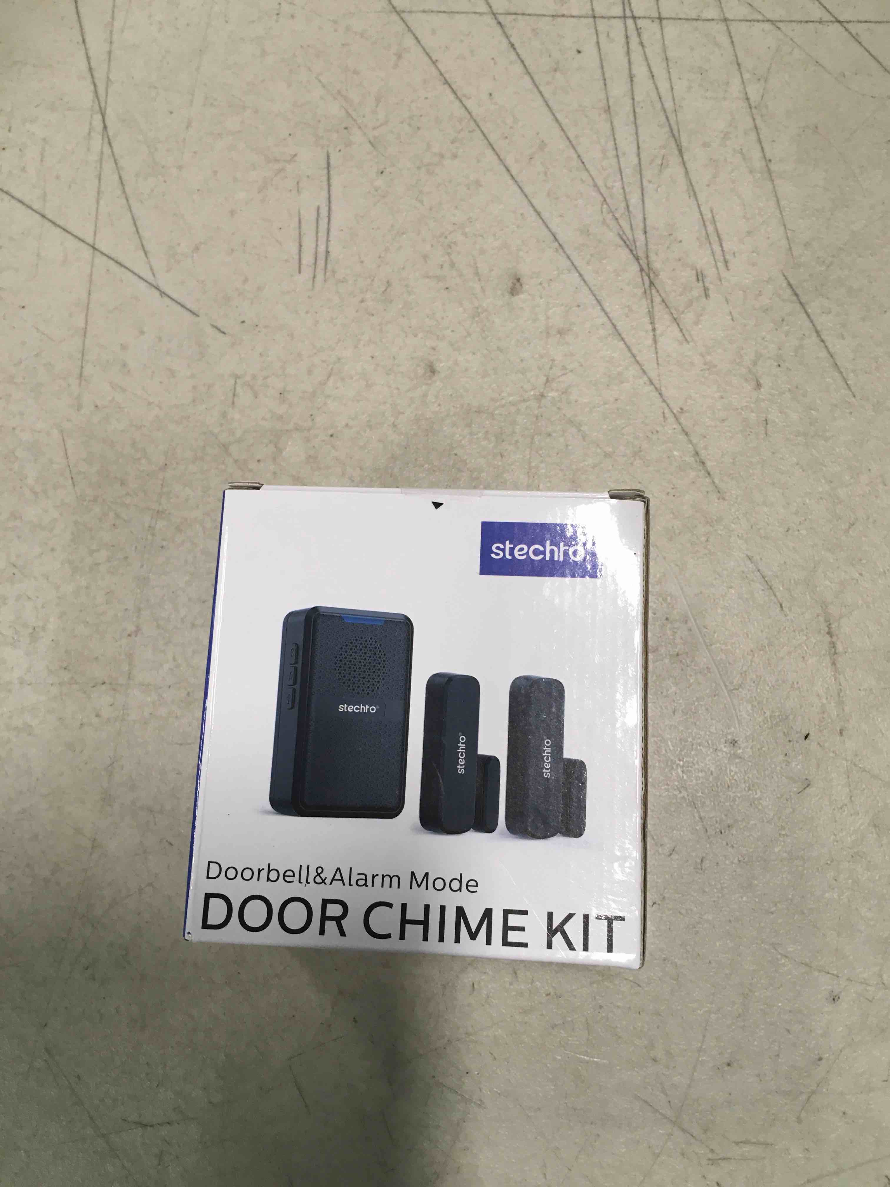 https://s3.amazonaws.com/lotting-images-prod/bidfta/RED6058907_1712065450790.jpeg