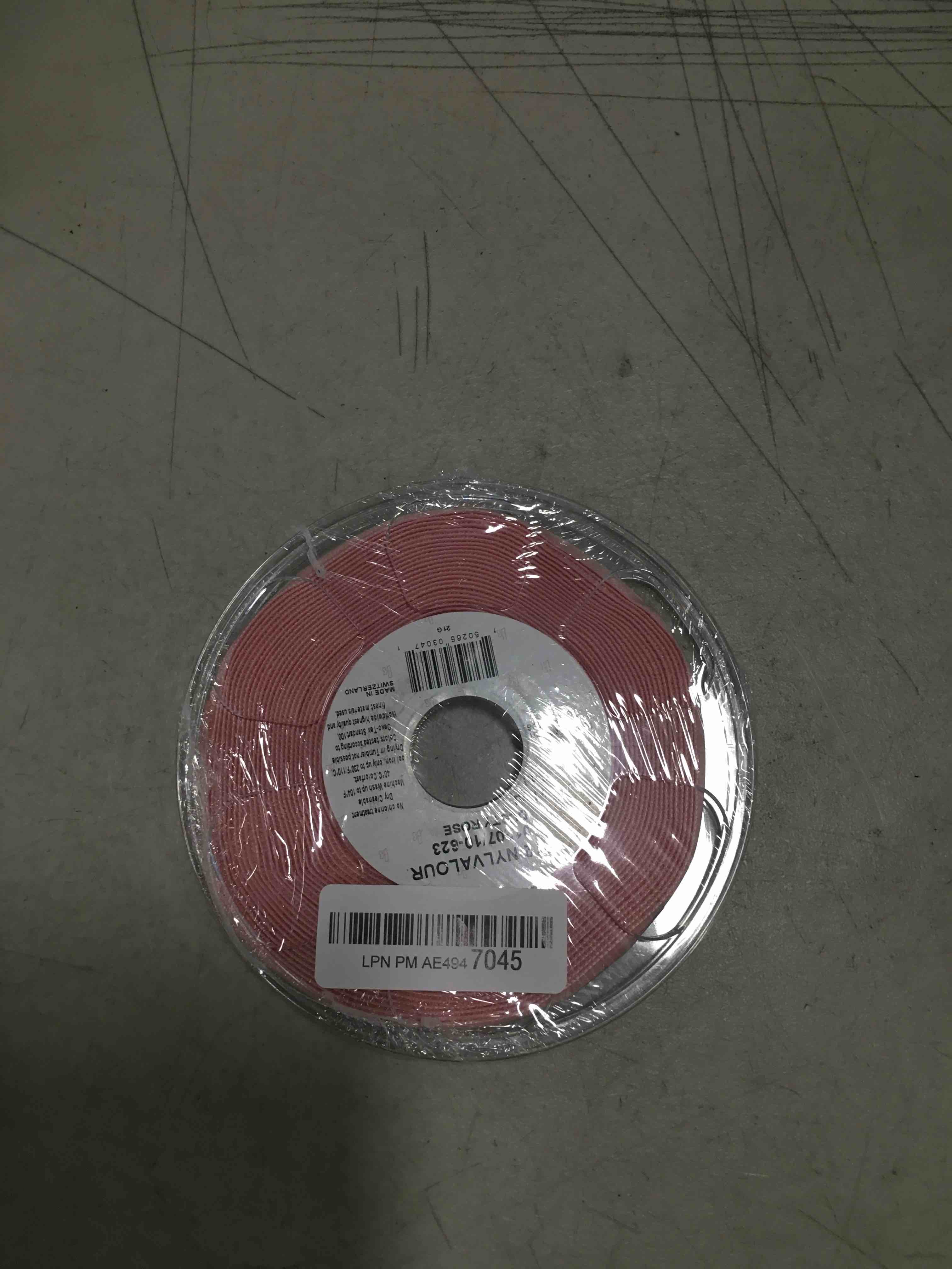 https://s3.amazonaws.com/lotting-images-prod/bidfta/RED6058910_1712065670652.jpeg