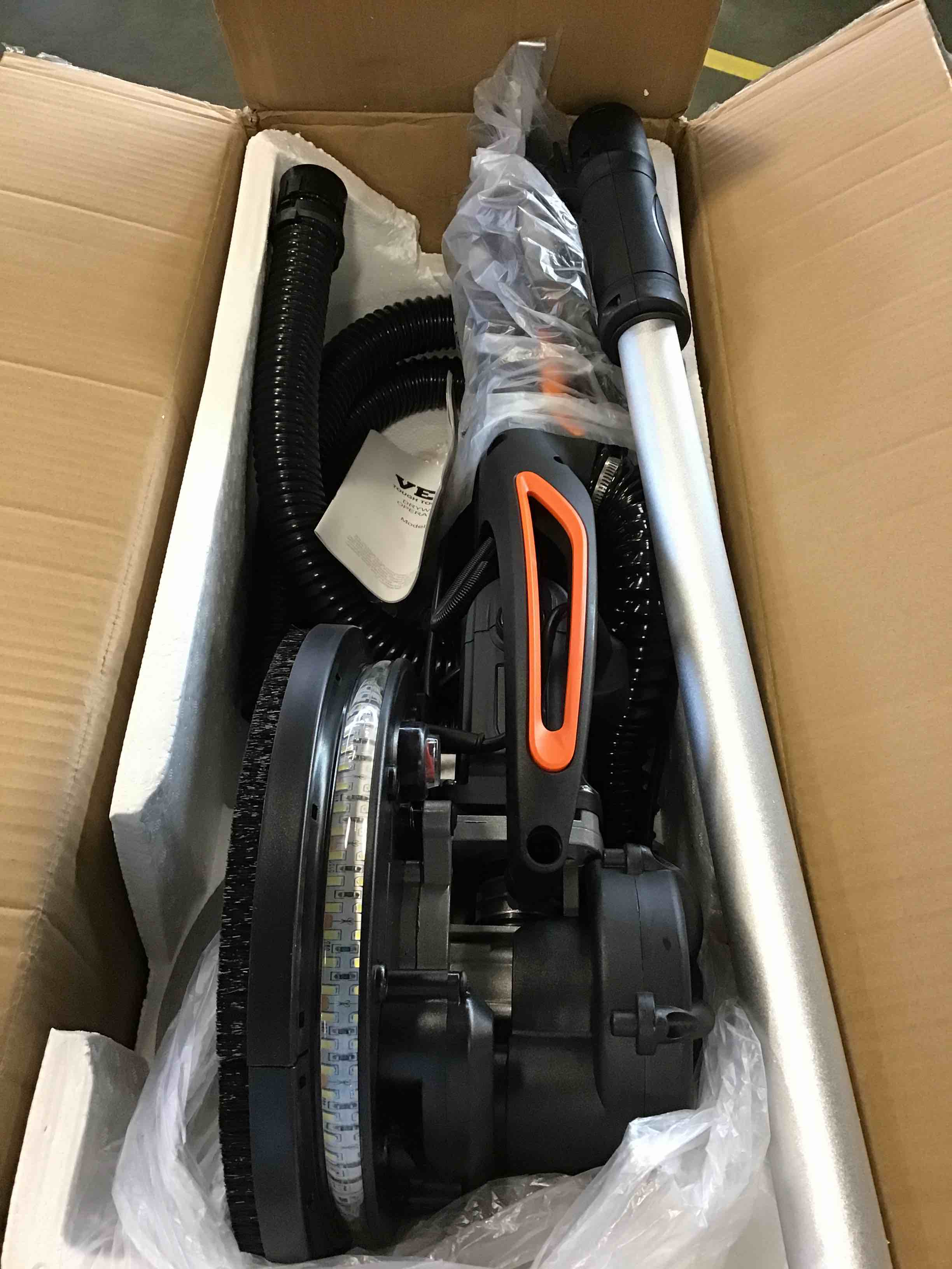 https://s3.amazonaws.com/lotting-images-prod/bidfta/RED6059018_1711114048465.jpeg